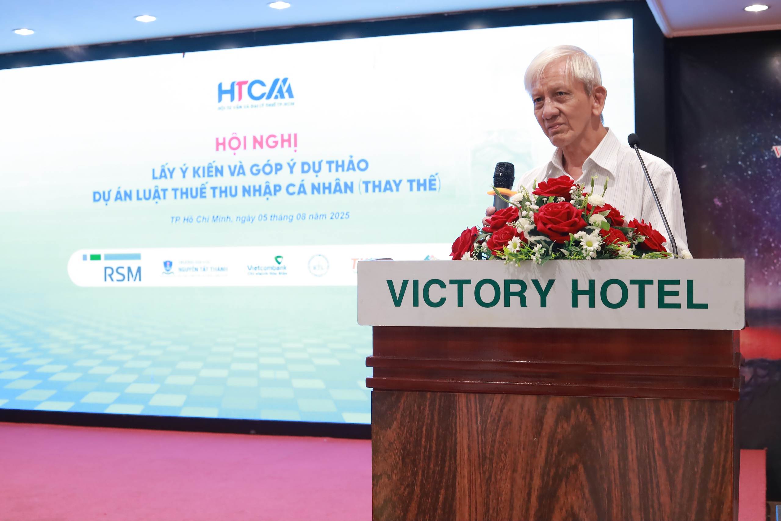 Giảm trừ 4,4 triệu đồng/tháng sao đủ nuôi con ở TP.HCM, Hà Nội? - Ảnh 2.