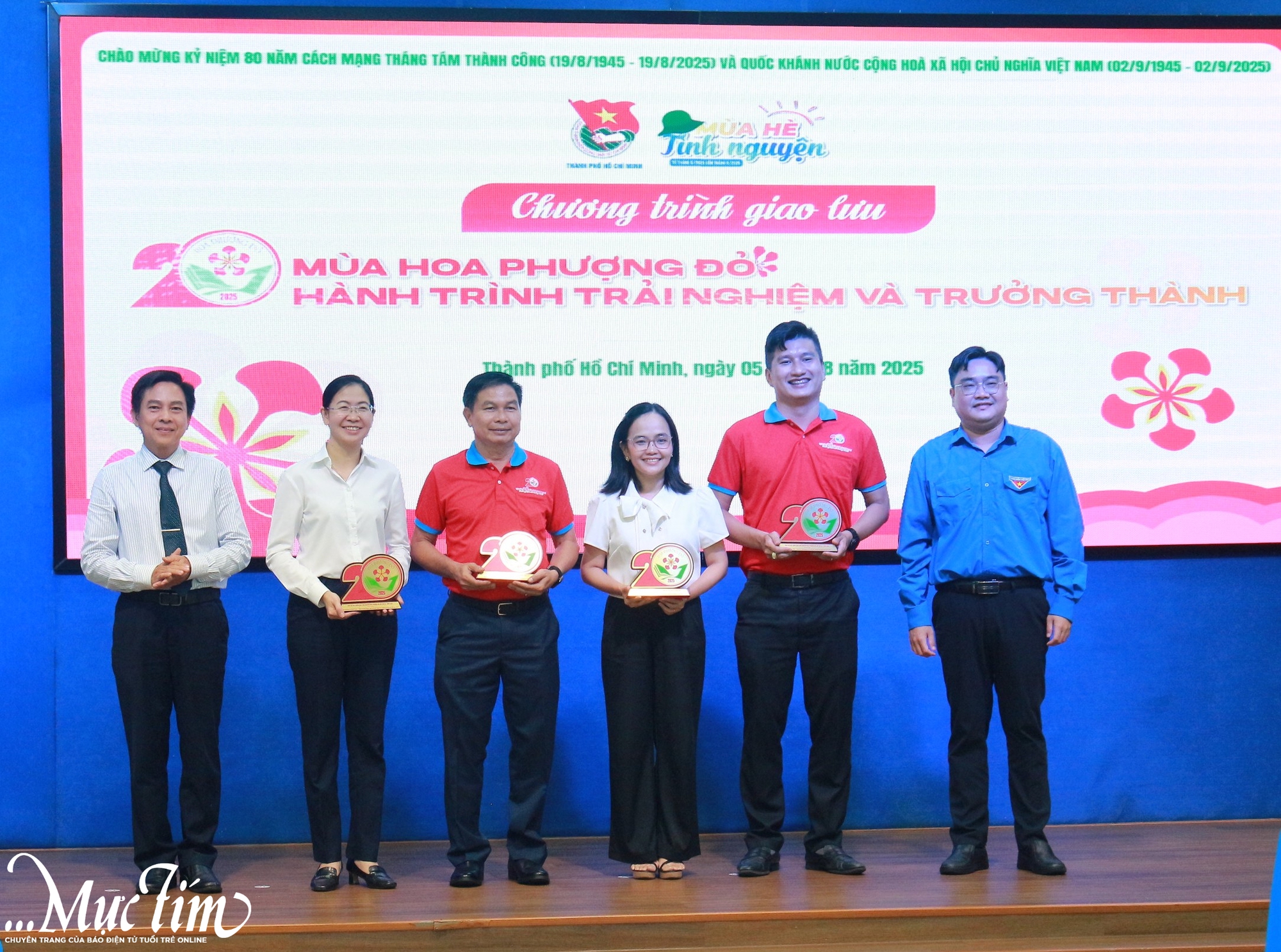 Nhìn lại hành trình 20 mùa rực rỡ của Chiến dịch tình nguyện Hoa phượng đỏ- Ảnh 3.