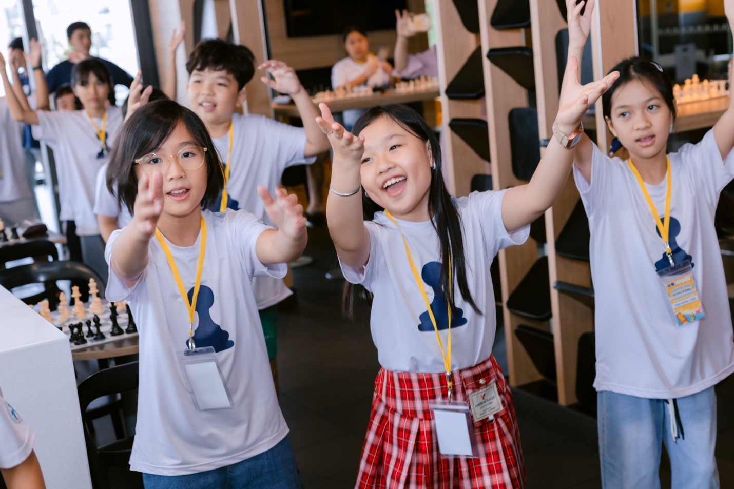 Cờ vua sẽ thế nào nếu kết hợp cùng nhảy zumba? - Ảnh 2.