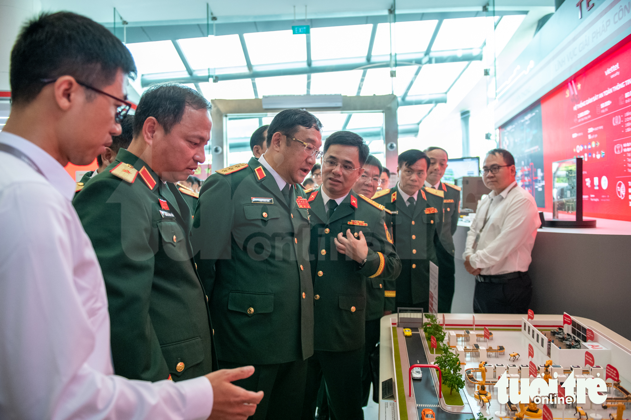 Thượng tướng Phạm Hoài Nam: Phát triển công nghiệp quốc phòng, hướng tới xuất khẩu công nghệ cao - Ảnh 3.