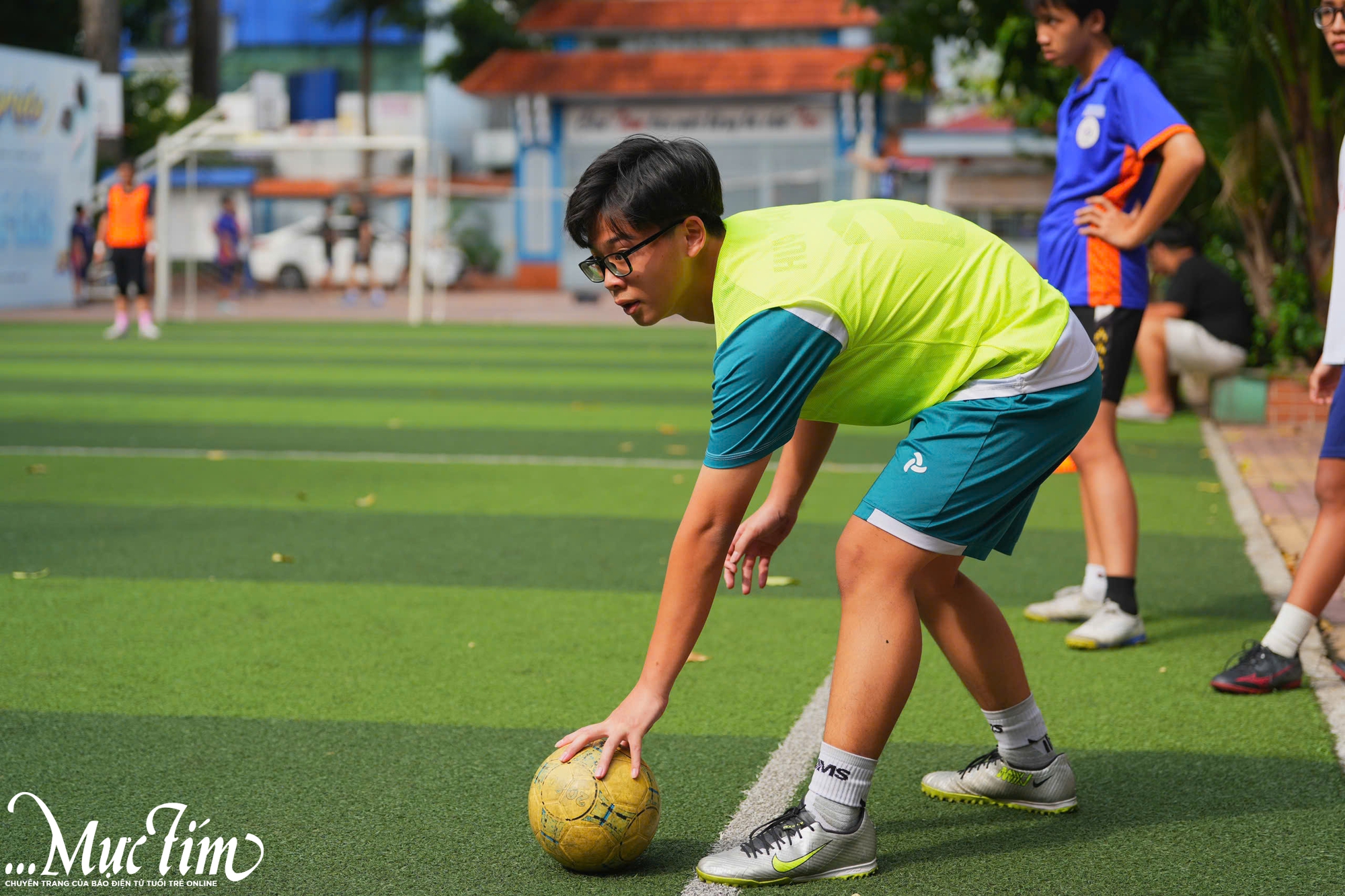 Kịch tính hội thao hè tại Trường THPT Nguyễn Du- Ảnh 6.
