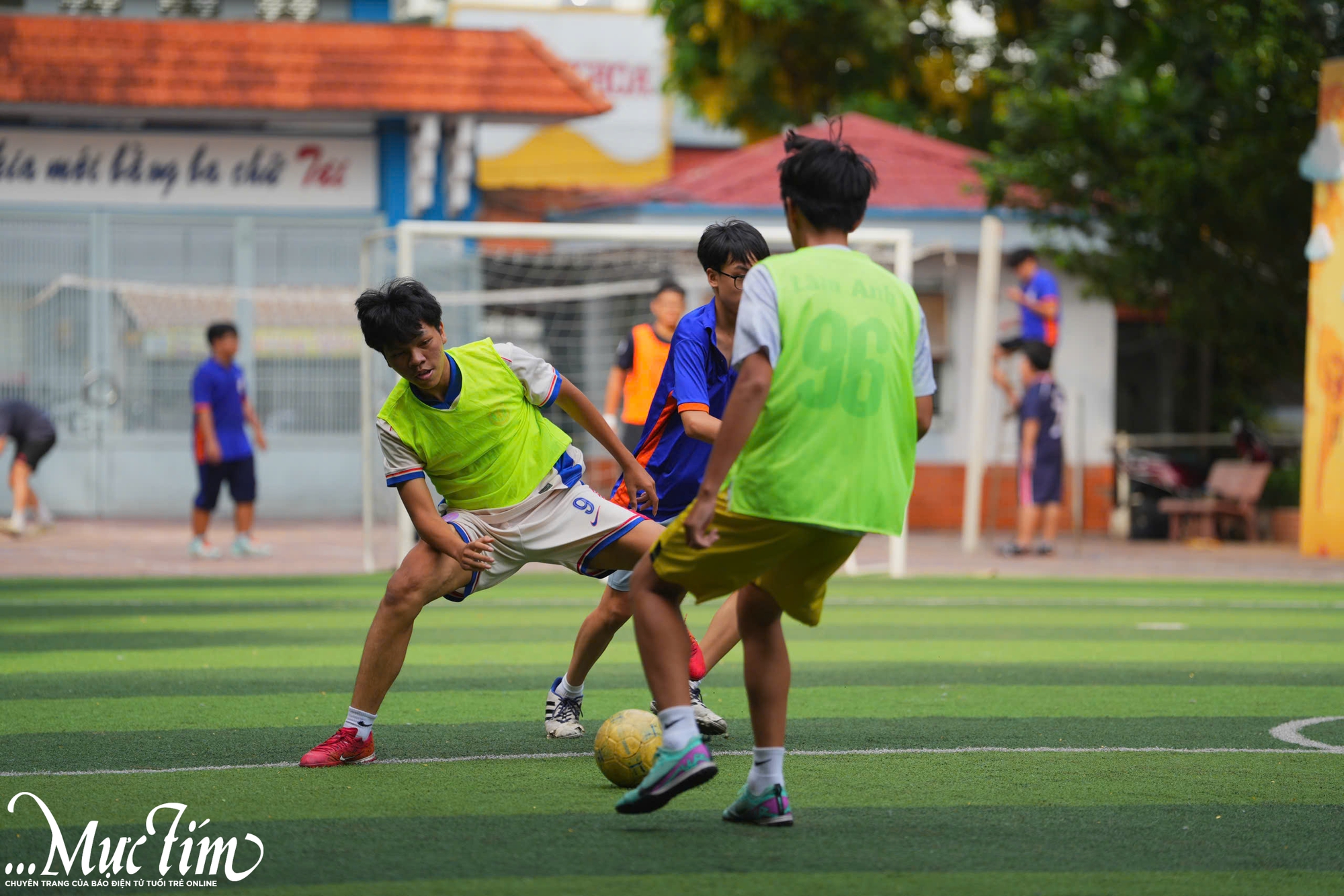 Kịch tính hội thao hè tại Trường THPT Nguyễn Du- Ảnh 7.