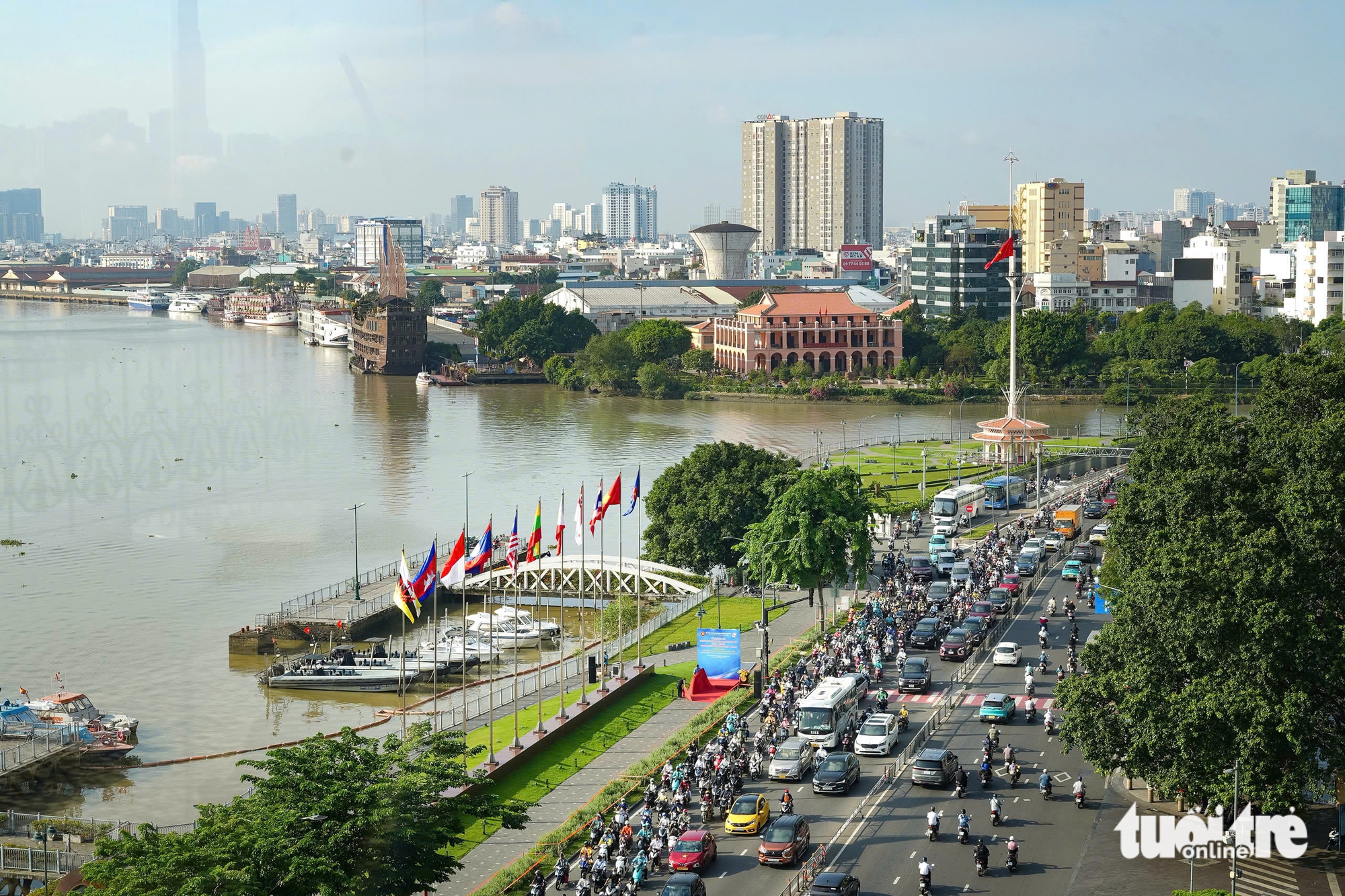 Lễ thượng cờ đón tuổi 58 của ASEAN tại Hà Nội và TP.HCM - Ảnh 8.