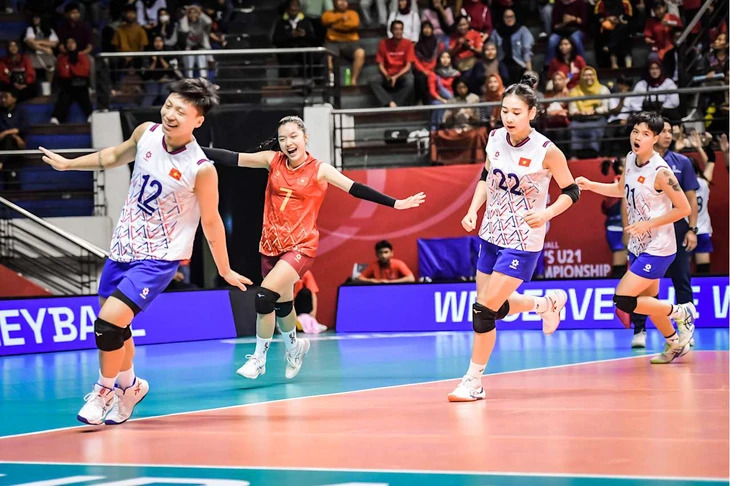 Truyền thông Indonesia sửng sốt khi bóng chuyền nữ U21 Việt Nam đánh bại Serbia - Ảnh 1.