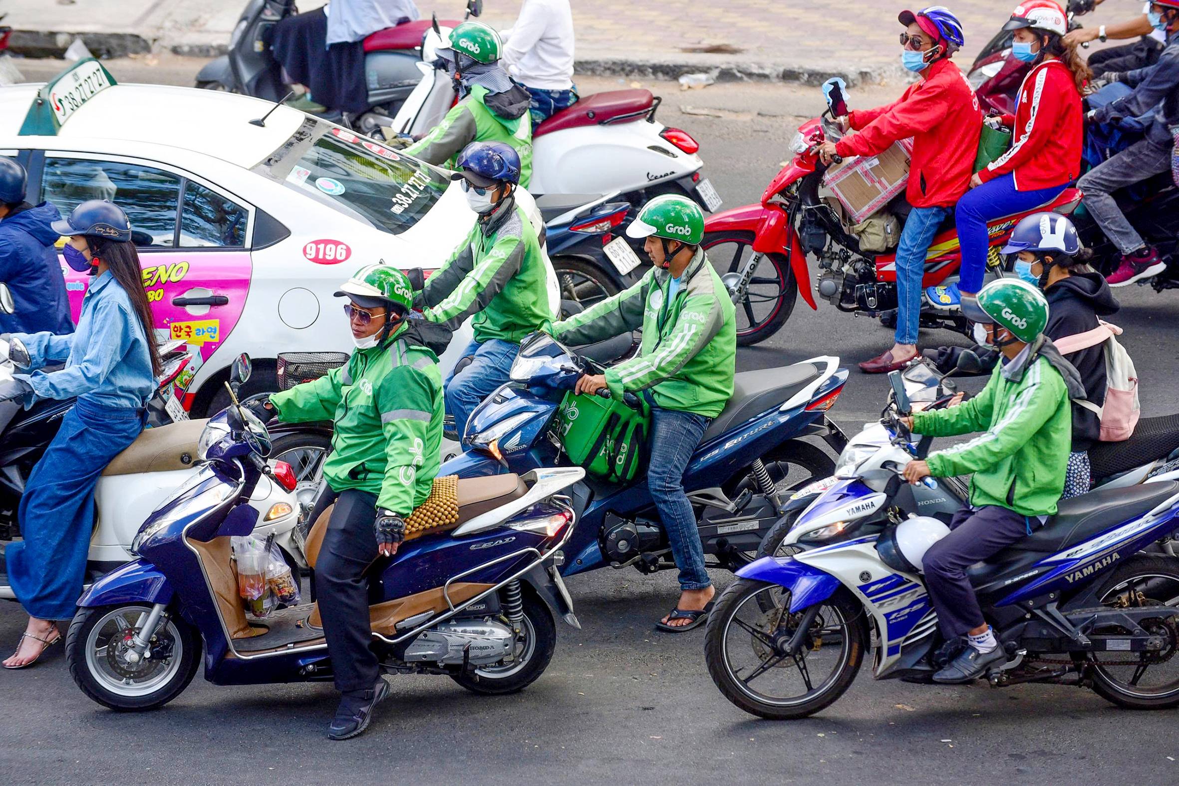 Grab, Güneydoğu Asya'da araç çağırma hizmetlerine 'hakim olmak' istiyor: Vietnam ve Endonezya istisna olacak - Fotoğraf 2. dịch vụ gọi xe - Ảnh 2.