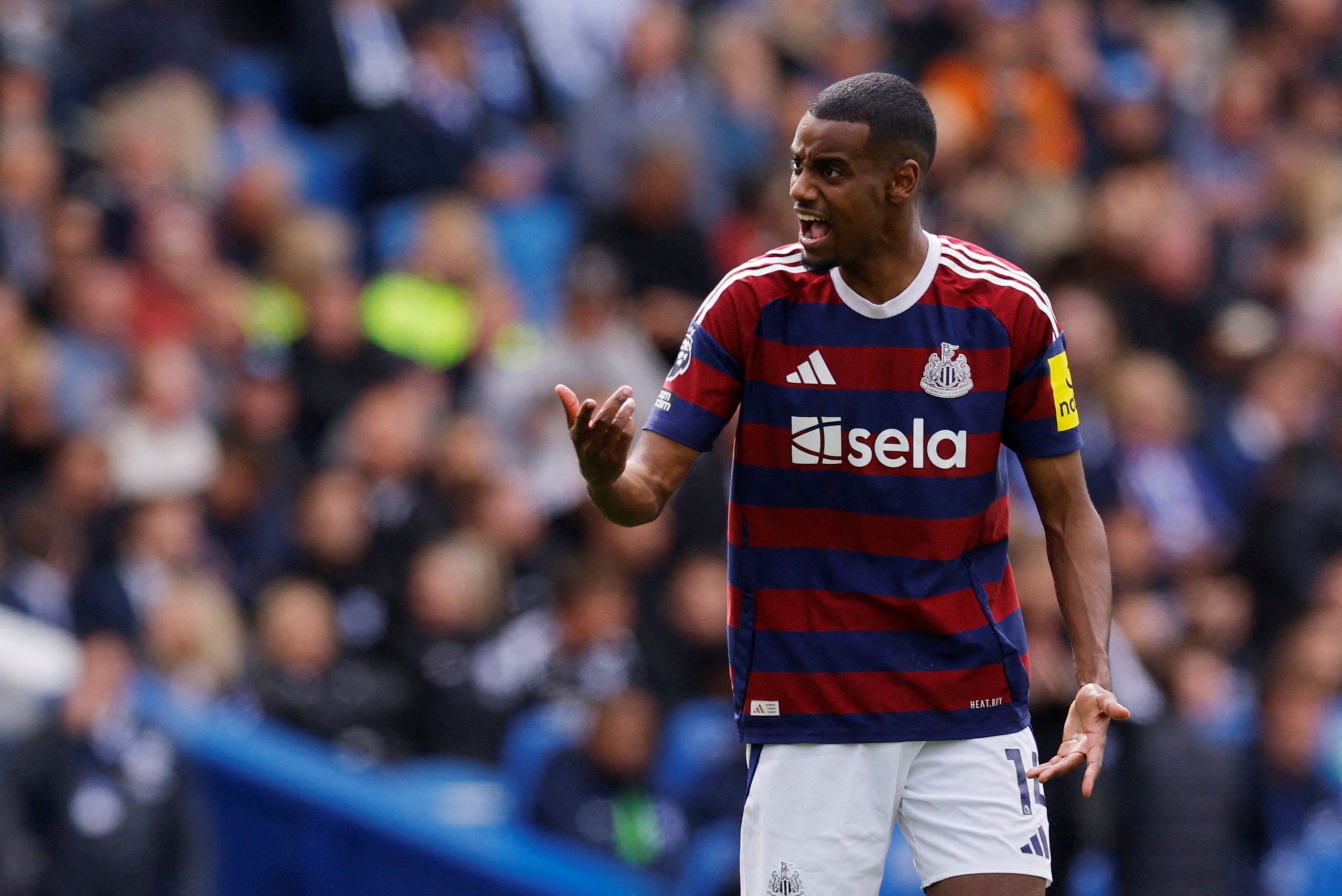 Nhiều hợp đồng được 'chốt đơn' giờ chót thị trường chuyển nhượng châu Âu - Ảnh 1.