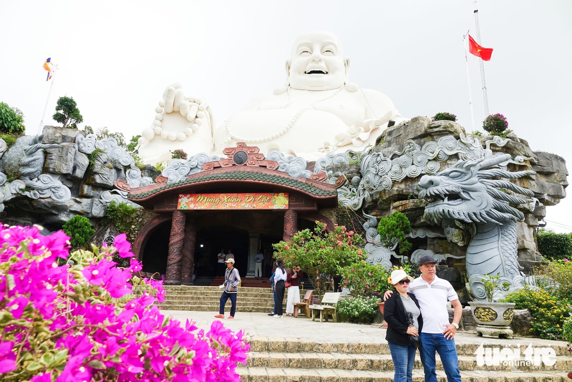 Tourists flock to An Giang’s sugar palm fields, historic caves during National Day holiday- Ảnh 3. Tourists flock to An Giang’s sugar palm fields, historic caves during National Day holiday- Ảnh 3.