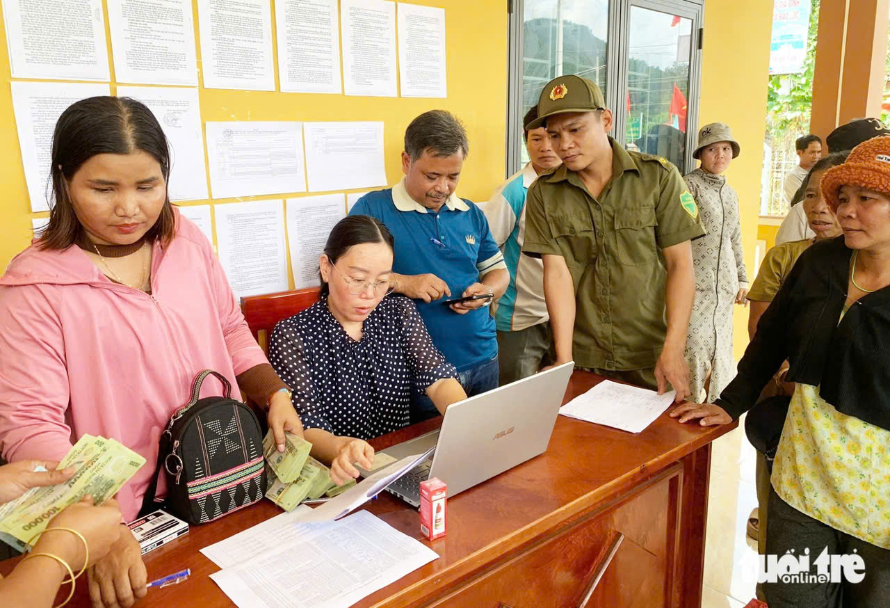 Hơn 93% xã, phường đã rút kinh phí để chi quà Quốc khánh 2-9 - Ảnh 1.