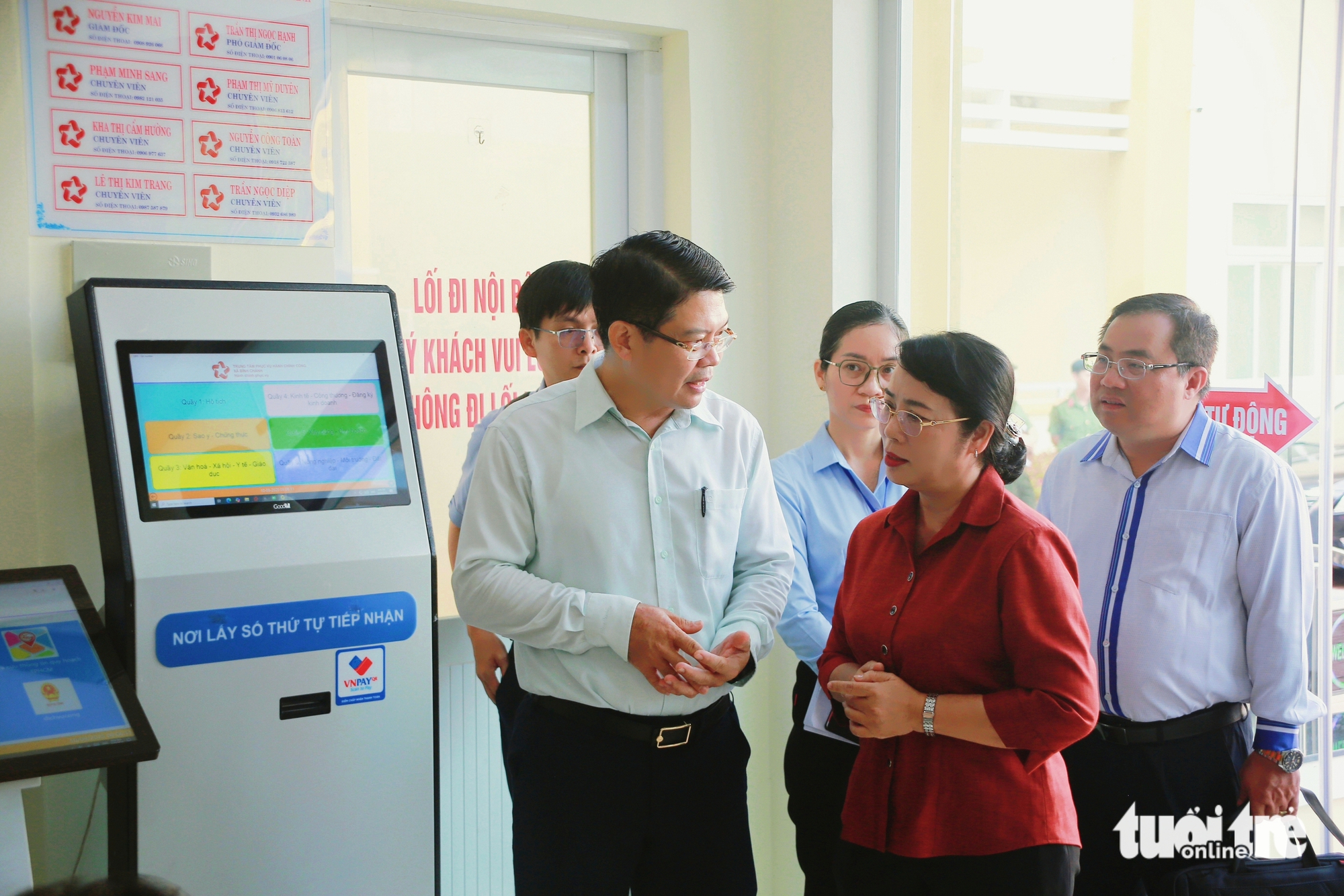 Đoàn đại biểu Quốc hội TP.HCM khảo sát tại xã Bình Chánh, xã Tân Nhựt- Ảnh 4. Đoàn đại biểu Quốc hội TP.HCM khảo sát tại xã Bình Chánh, Tân Nhựt - Ảnh 4.