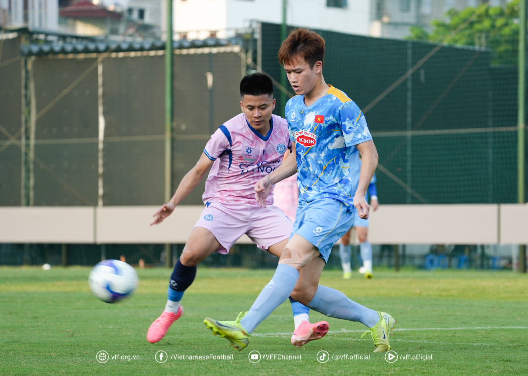 Tuyển Việt Nam - Ảnh 1.