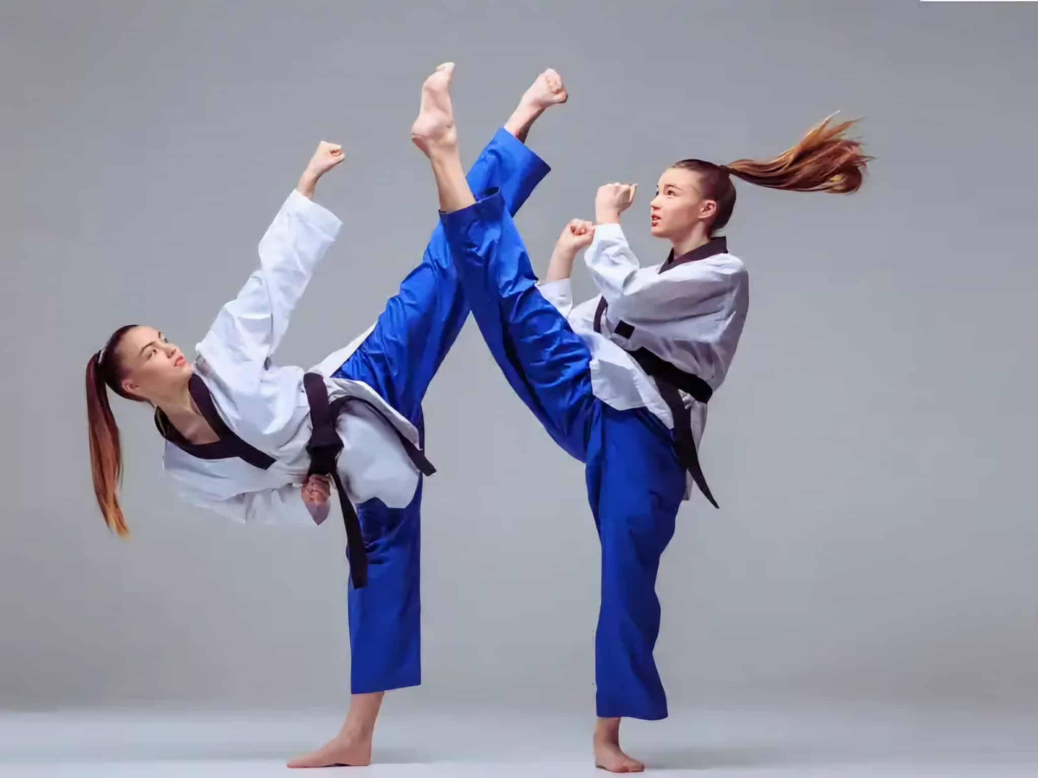 đòn đá - Ảnh 1.