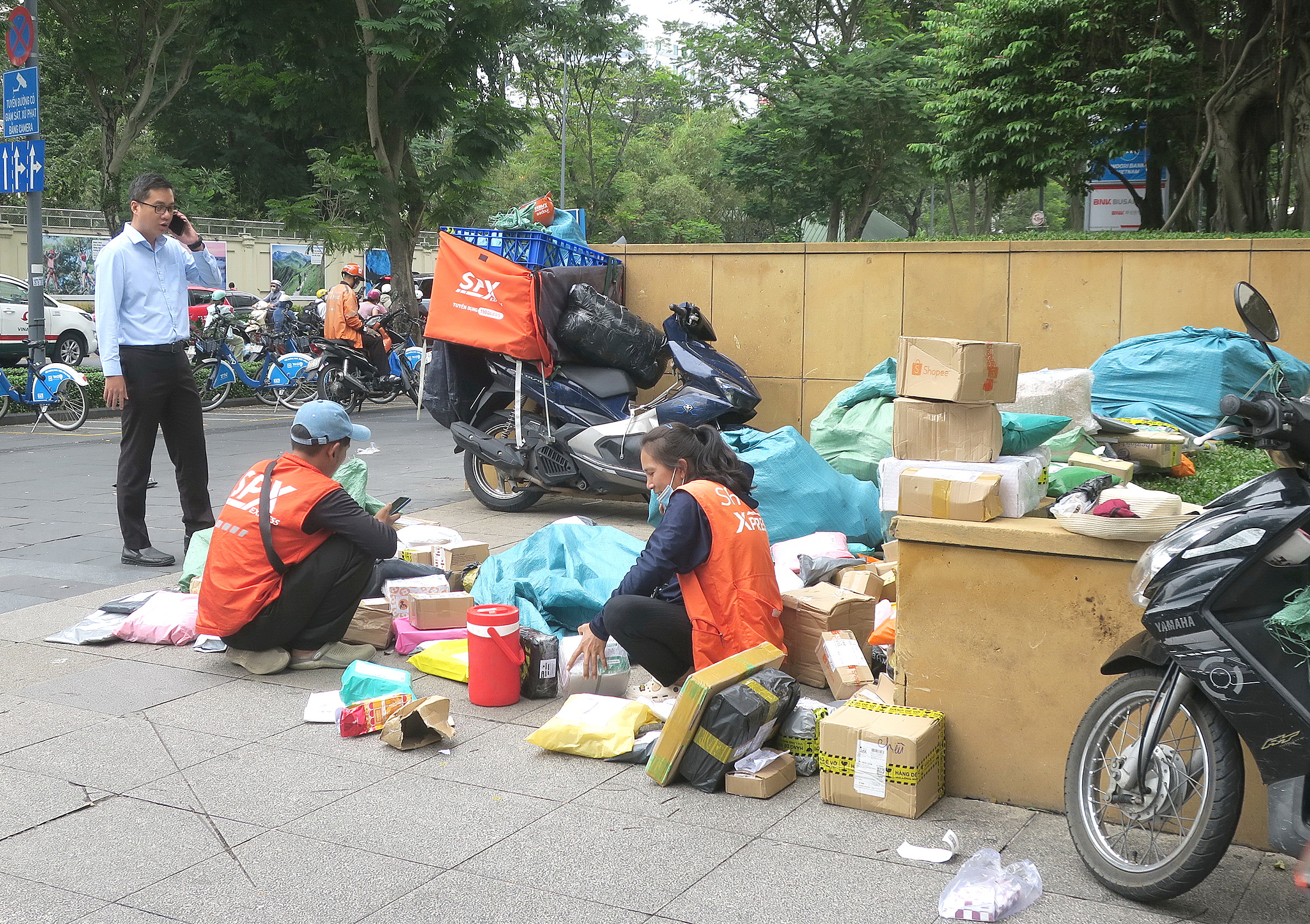 livestream - Ảnh 1.