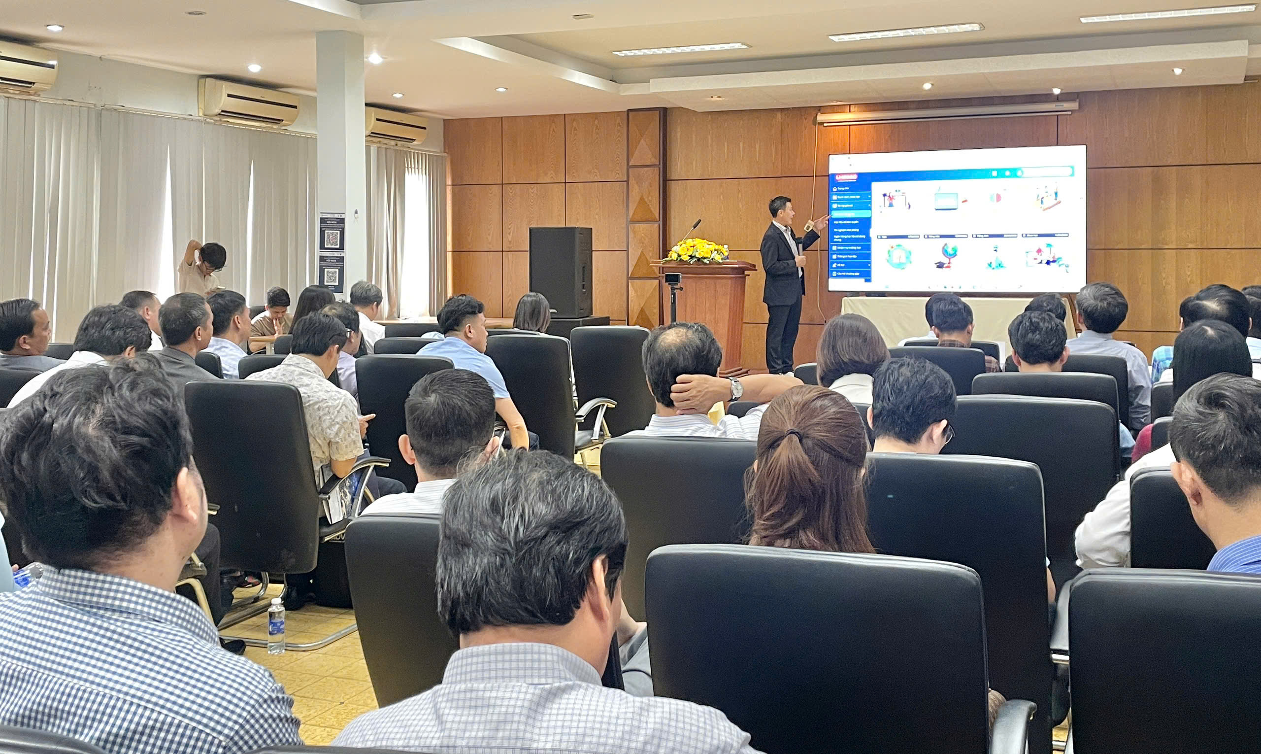 Giáo dục số: Chìa khóa nâng cao năng lực cạnh tranh quốc gia - Ảnh 2.