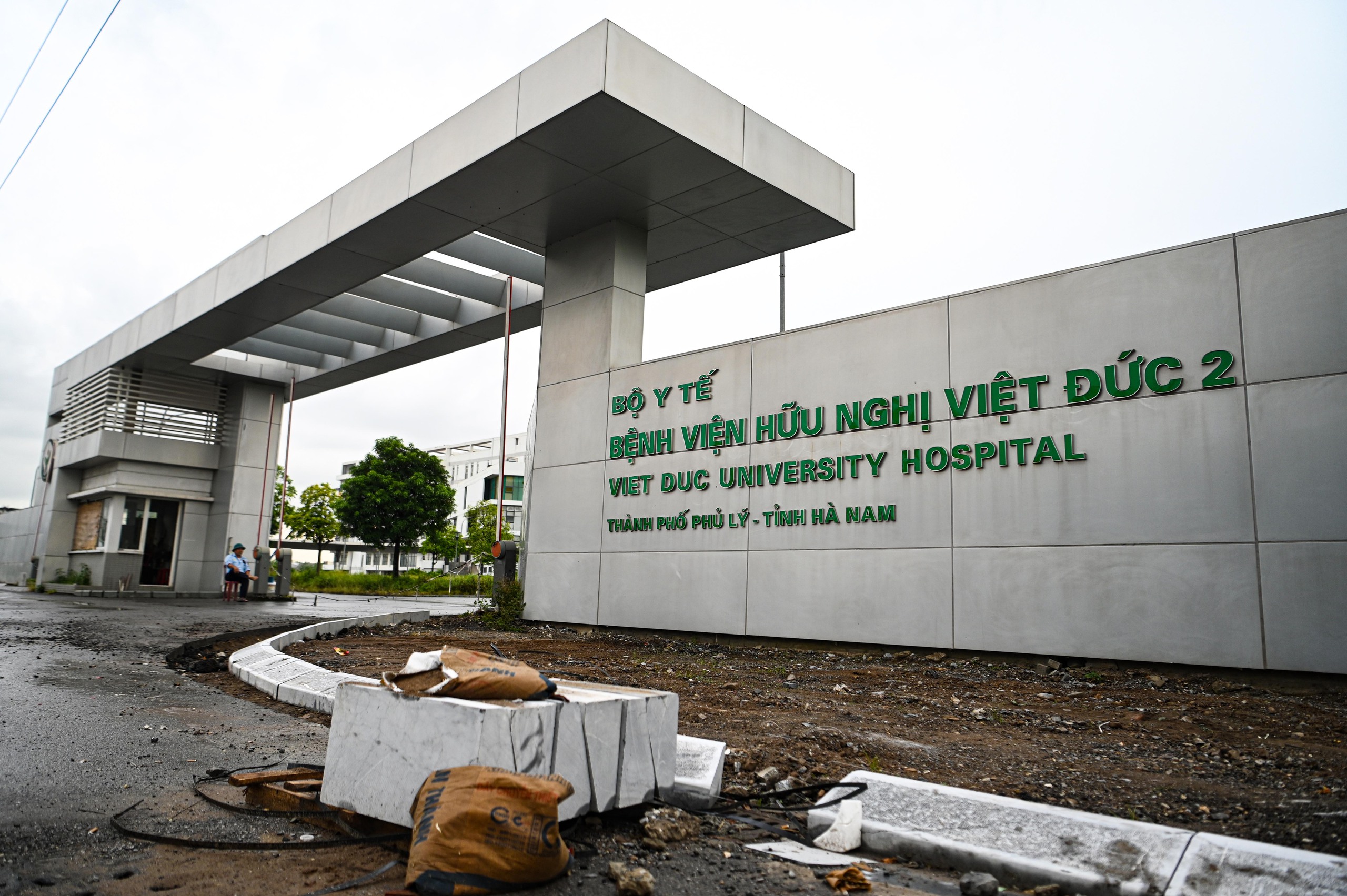 Phấn đấu khánh thành Bệnh viện Việt Đức và Bạch Mai cơ sở 2 vào ngày 19-12 - Ảnh 2. bệnh viện Việt Đức - Ảnh 2.