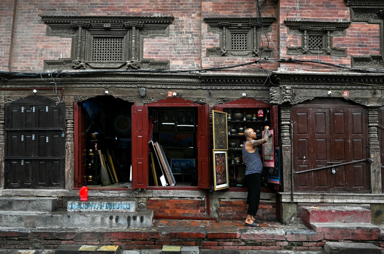 Nepal dần 'bình yên sau cơn bão', kỳ vọng vào tân thủ tướng - Ảnh 4. Tân thủ tướng hứa xử lý tham nhũng, biểu tình ở Nepal hạ nhiệt nhanh - Ảnh 4.