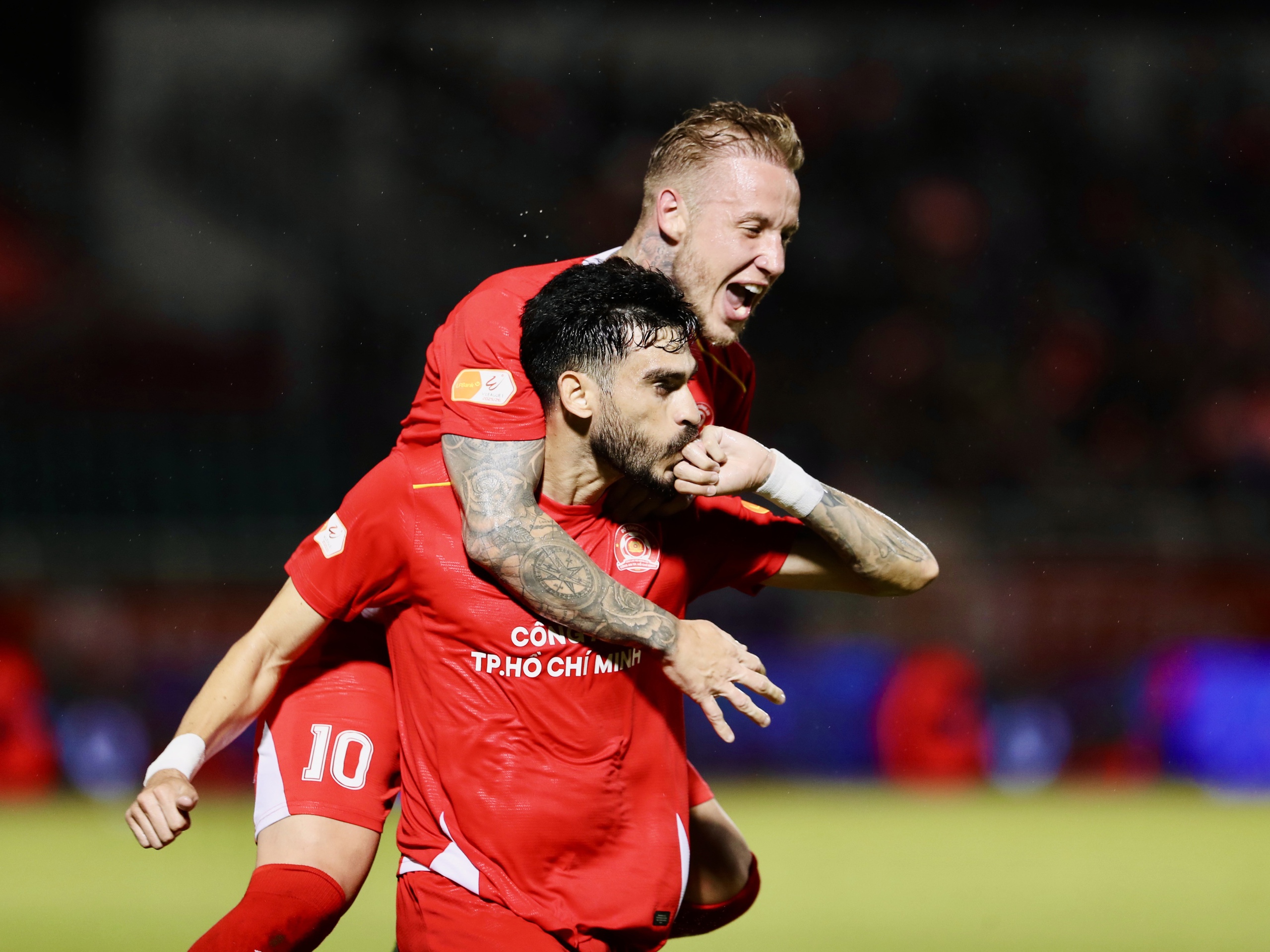 Sân Thống Nhất - Ảnh 1.