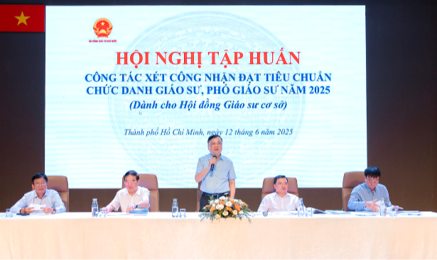 giáo sư - Ảnh 1.