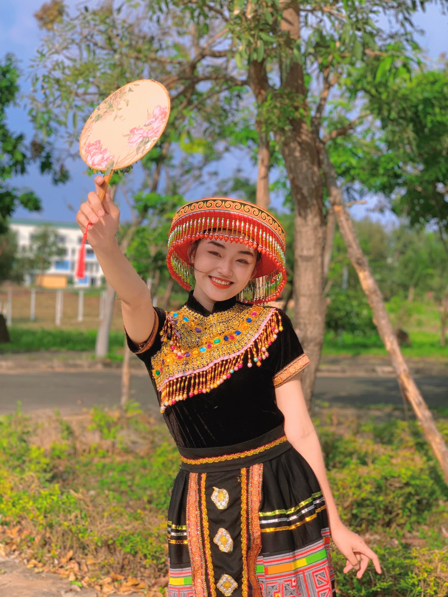 Ba làm thợ hồ, mẹ bán vé số nuôi ước mơ hoa hậu cho Nguyễn Thị Yến Nhi - Ảnh 14. Nguyễn Thị Yến Nhi - Ảnh 14.