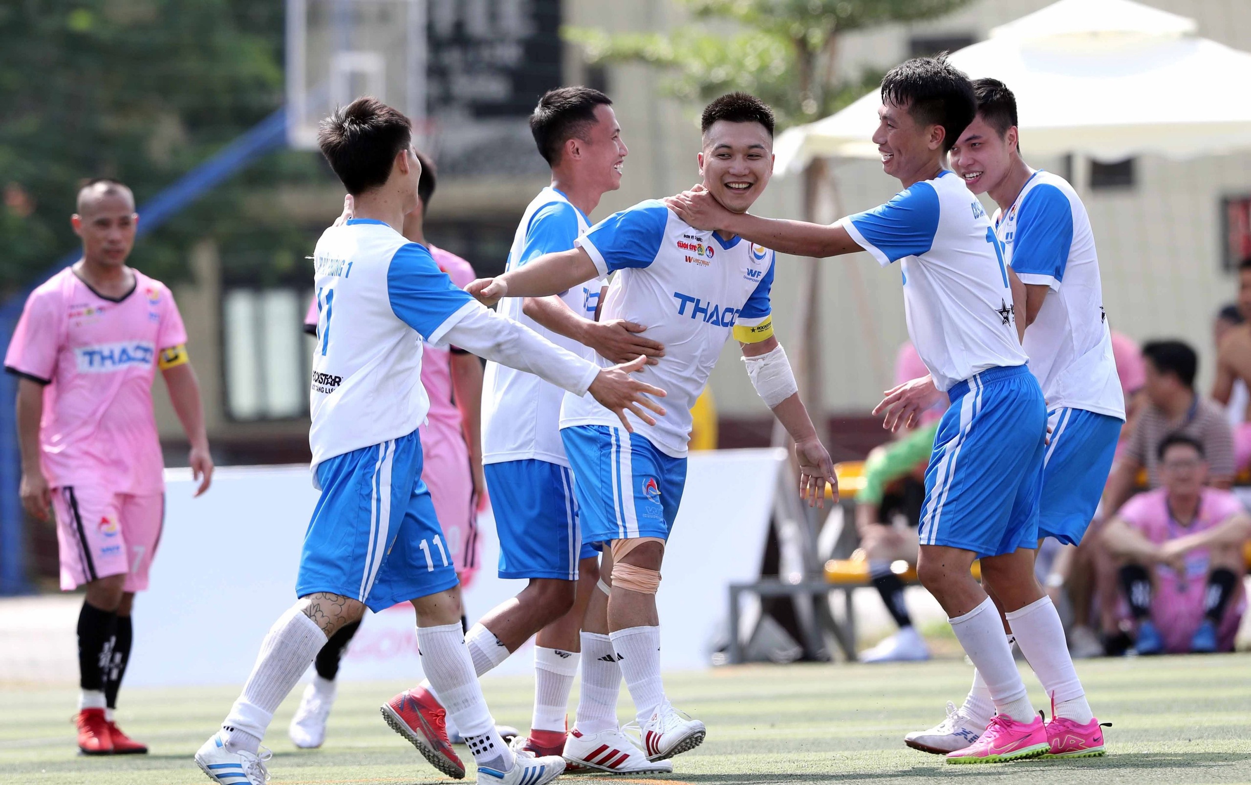 công nhân - Ảnh 1.