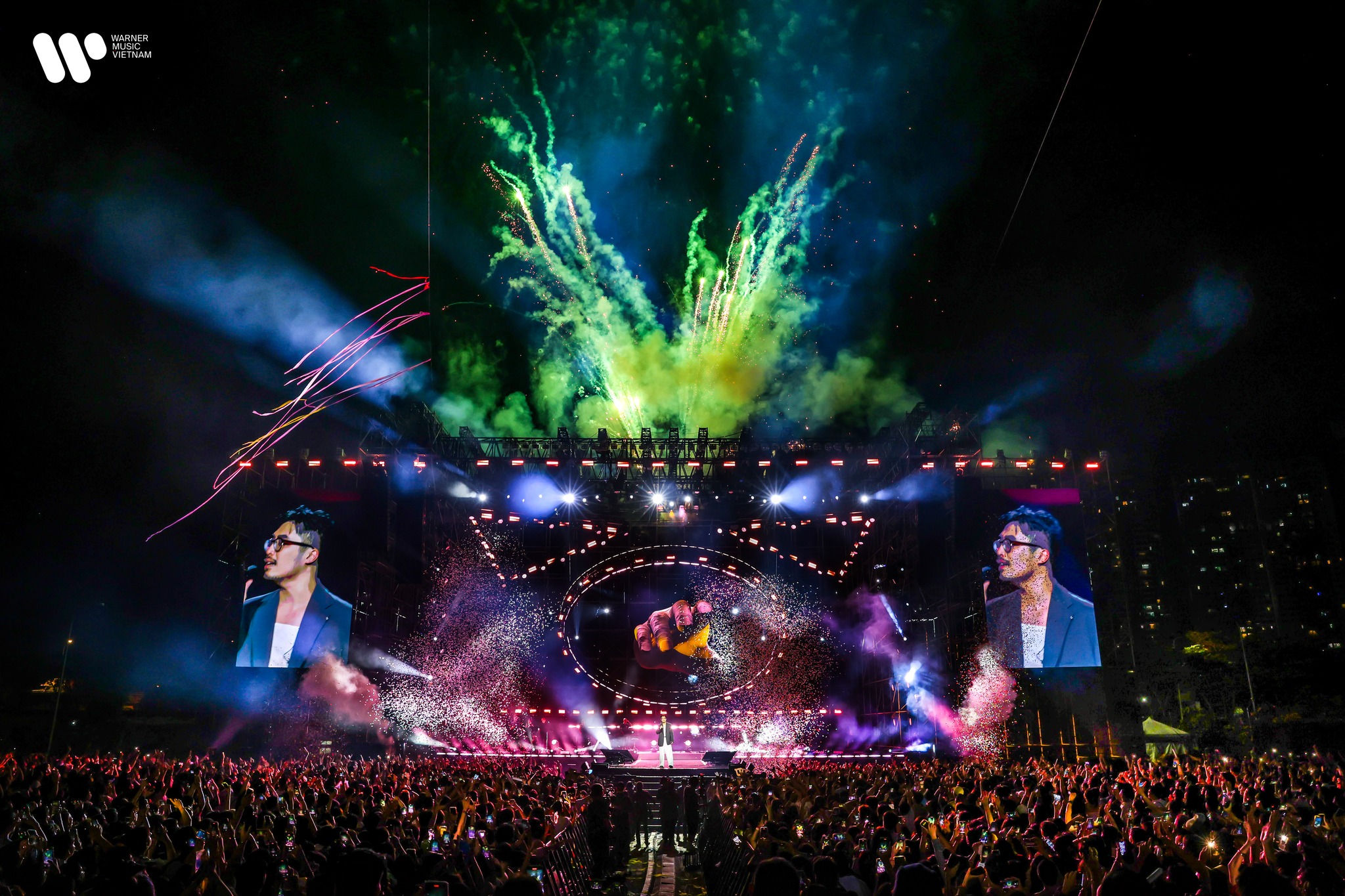 Vé 'Private Show Bảo tàng của nuối tiếc' của Vũ. tại Hà Nội đã sold out - Ảnh 2.