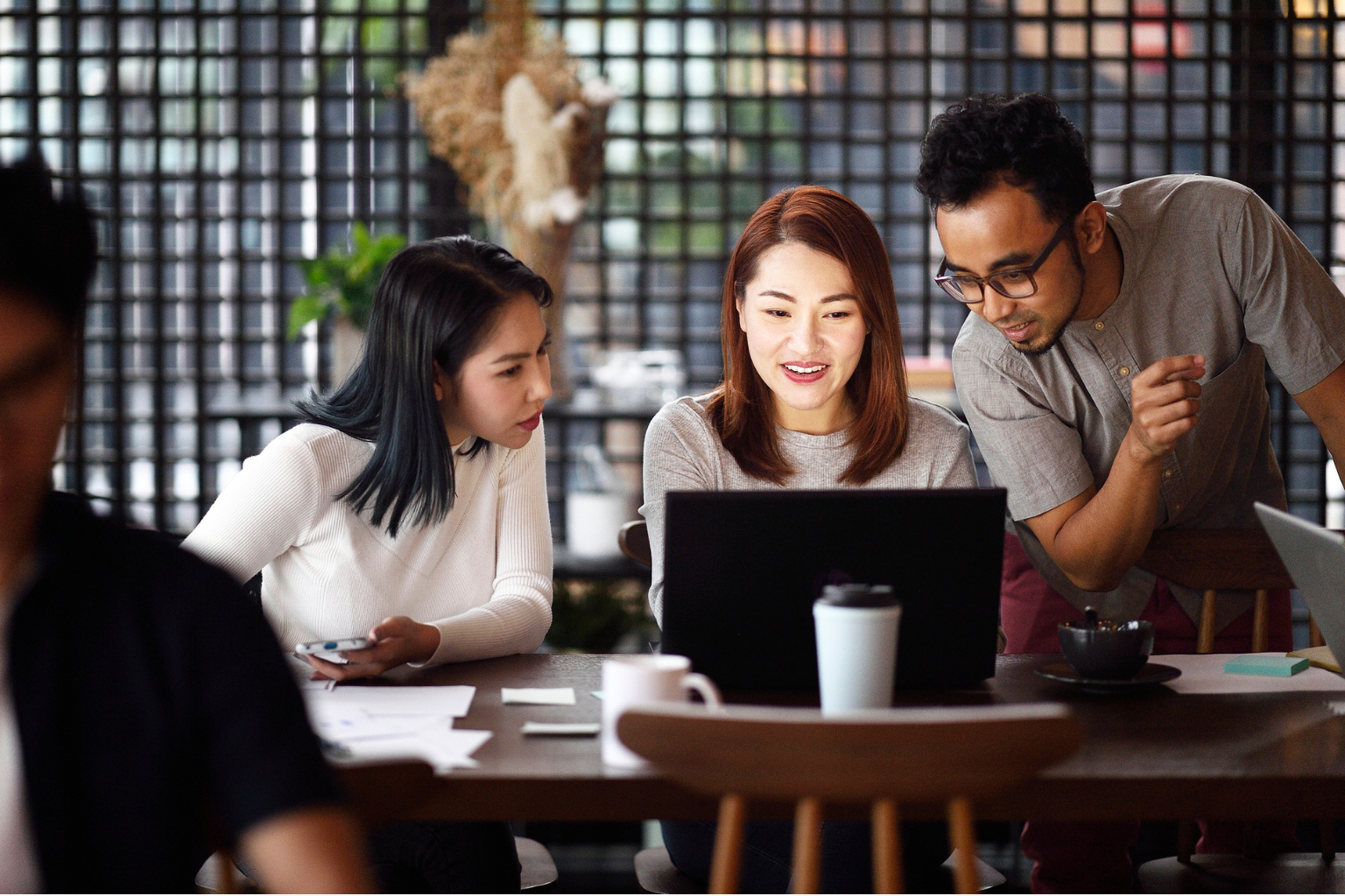 AI - Cú hích mới cho công thương TP.HCM bứt phá - Ảnh 1.