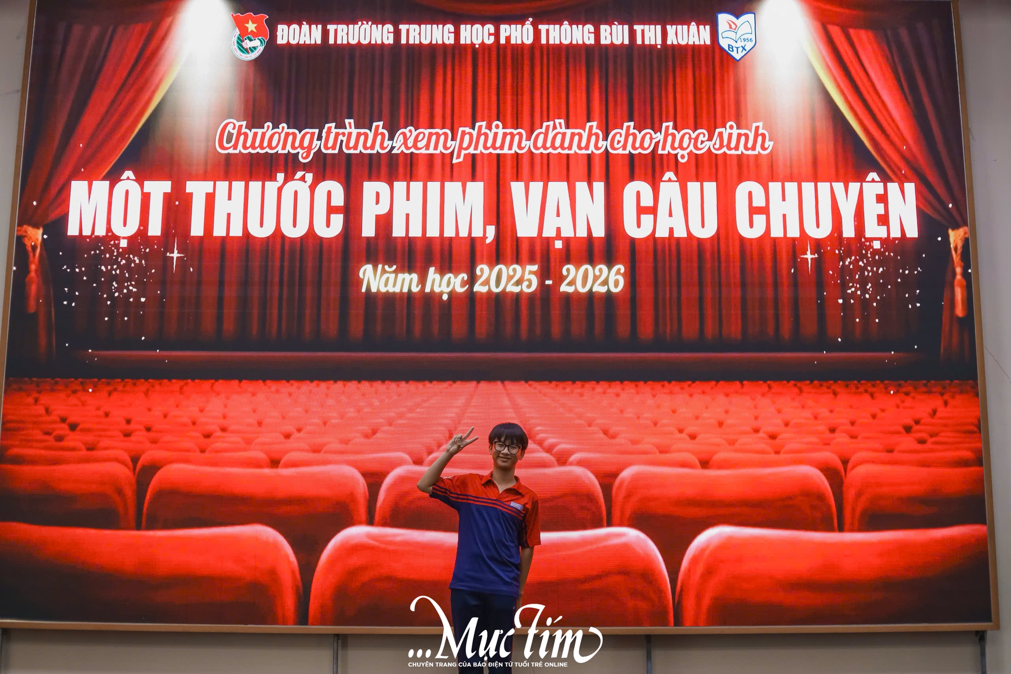 Giờ ra chơi của teen Trường THPT Bùi Thị Xuân: Xem phim rạp ngay tại trường- Ảnh 10.