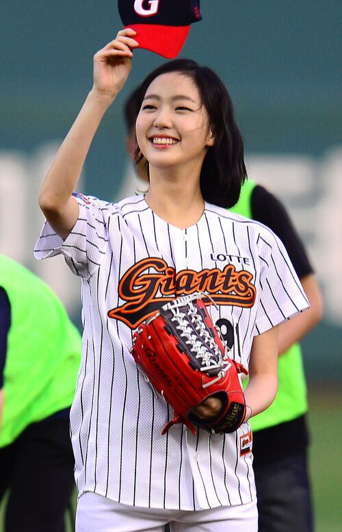 Điều ít ai biết về Kim Go Eun của You and everything else - Ảnh 4.