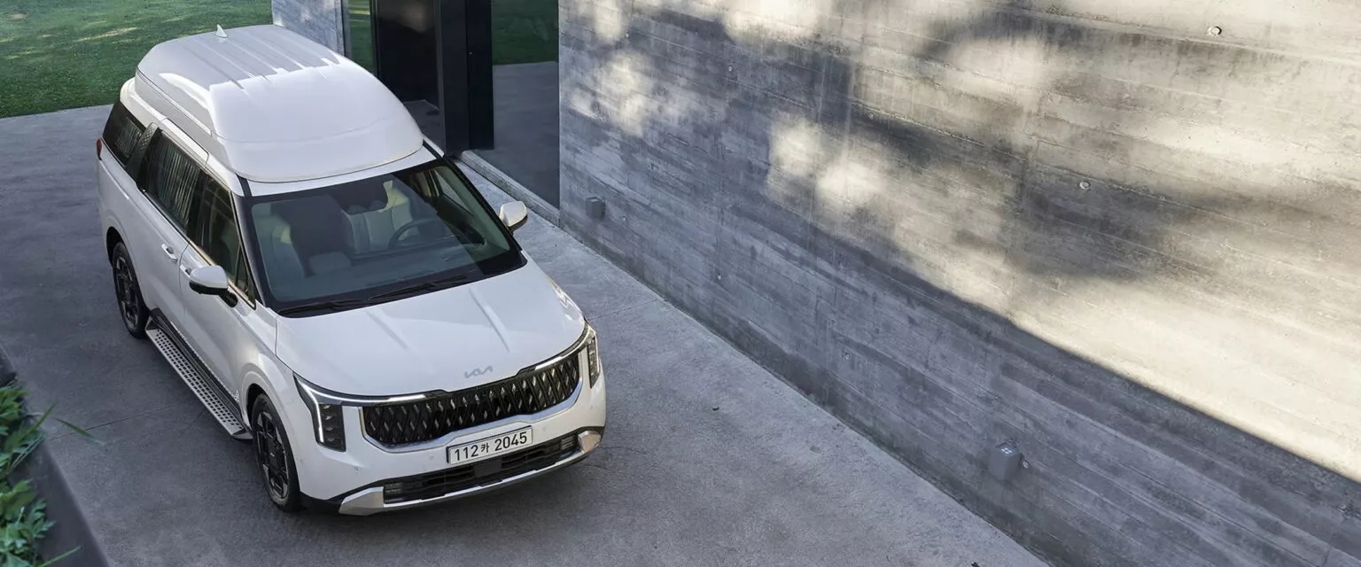 Kia Carnival 2026 thêm bản 'chủ tịch': Như phòng khách sạn di động, có chi tiết gợi nhớ Rolls-Royce - Ảnh 3.