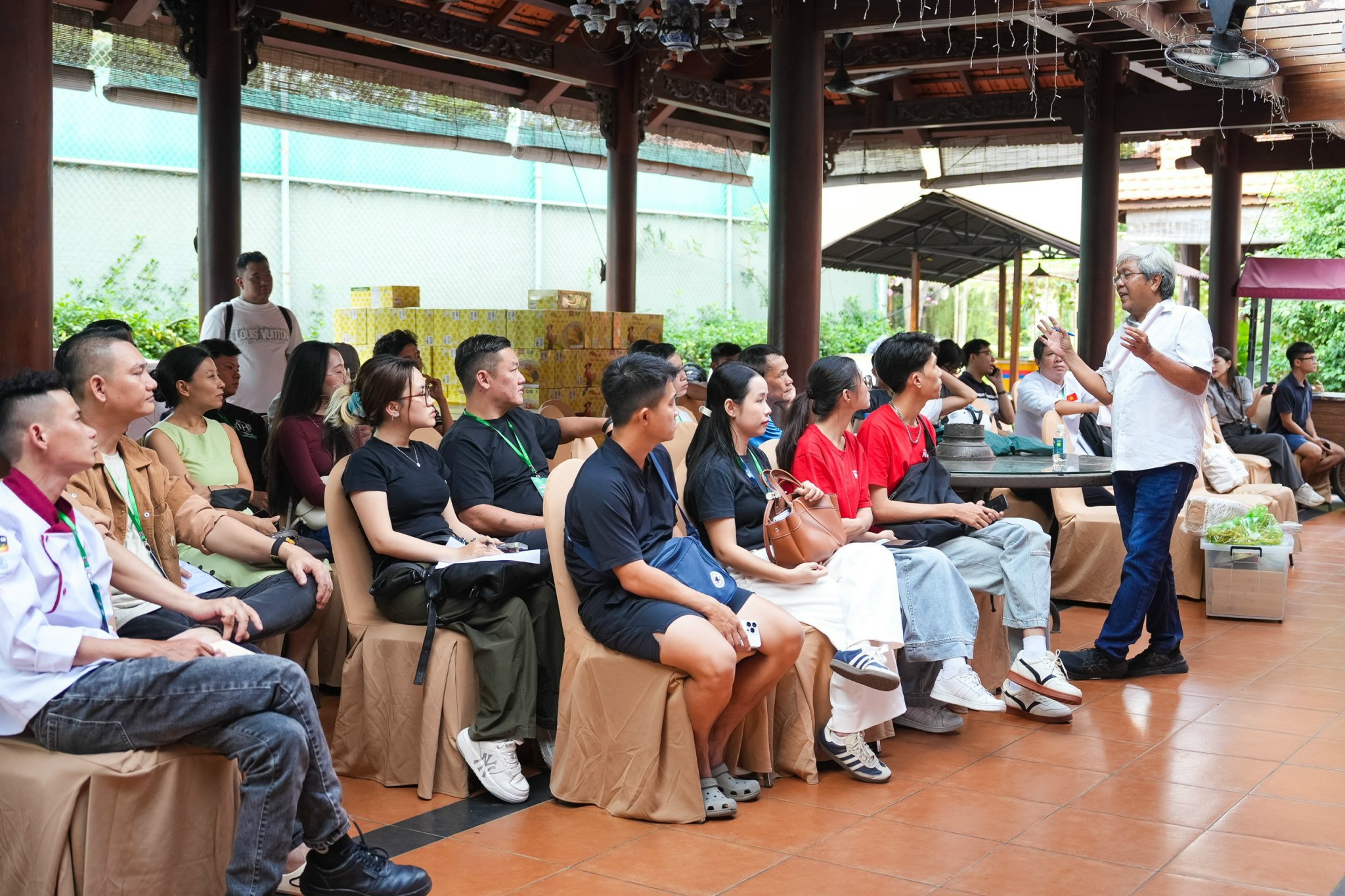 Zapněte si a najděte nejlepšího kuchaře Pho v roce 2025 - Foto 7. Nổi lửa Đi tìm người nấu phở ngon năm 2025 - Ảnh 4.