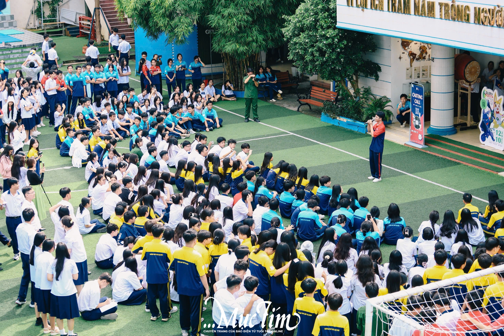 Teen Trường THPT Bùi Thị Xuân mê mẩn ‘mini show’ âm nhạc giờ ra chơi - Ảnh 3.
