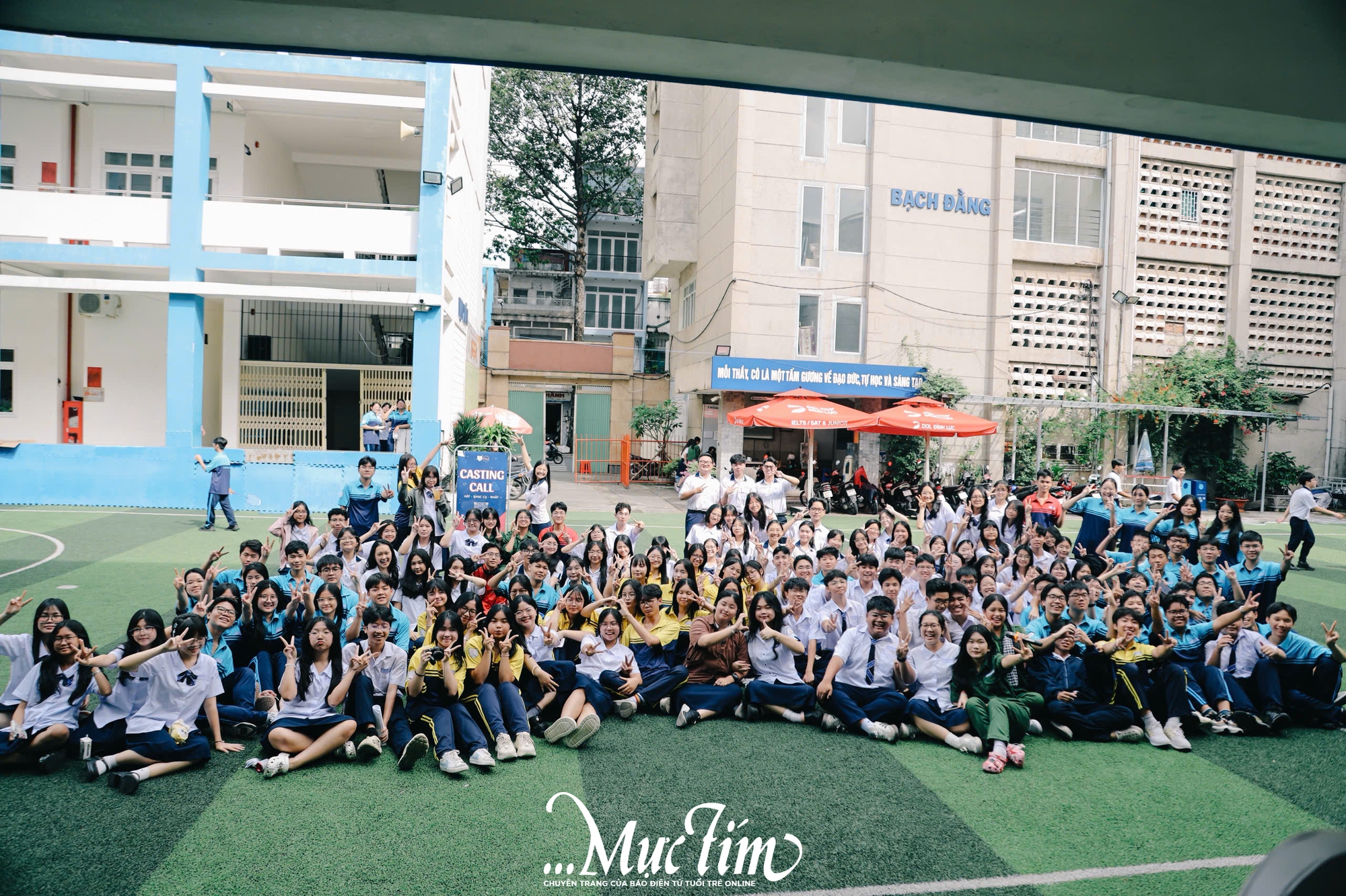 Teen Trường THPT Bùi Thị Xuân mê mẩn ‘mini show’ âm nhạc giờ ra chơi - Ảnh 18.