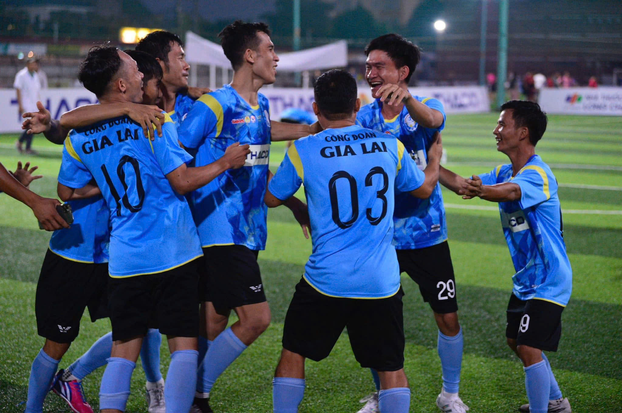 Fotbalový turnaj pro dělníky a státní zaměstnance 2025: Budou existovat „dream teamy“? - Foto 1. Giải bóng đá công nhân, viên chức 2025: Sẽ có những 'đội bóng trong mơ'? - Ảnh 1.