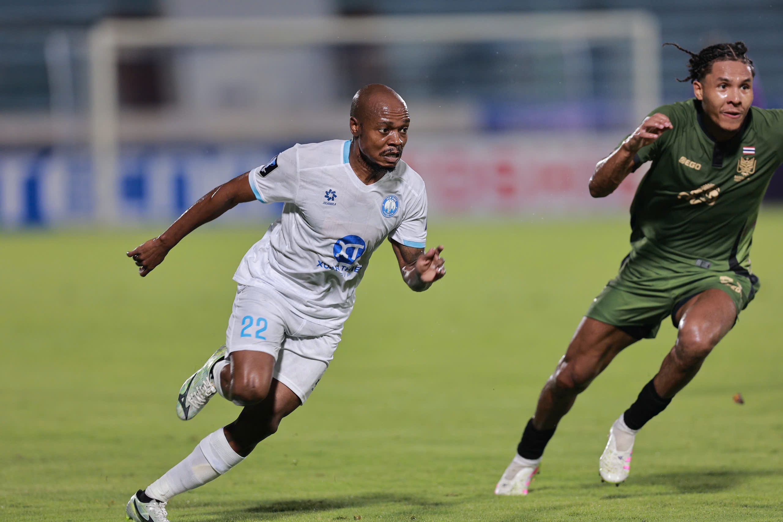 Giá trị ngoại binh trong chiến thắng tưng bừng của CLB Nam Định - Ảnh 1.