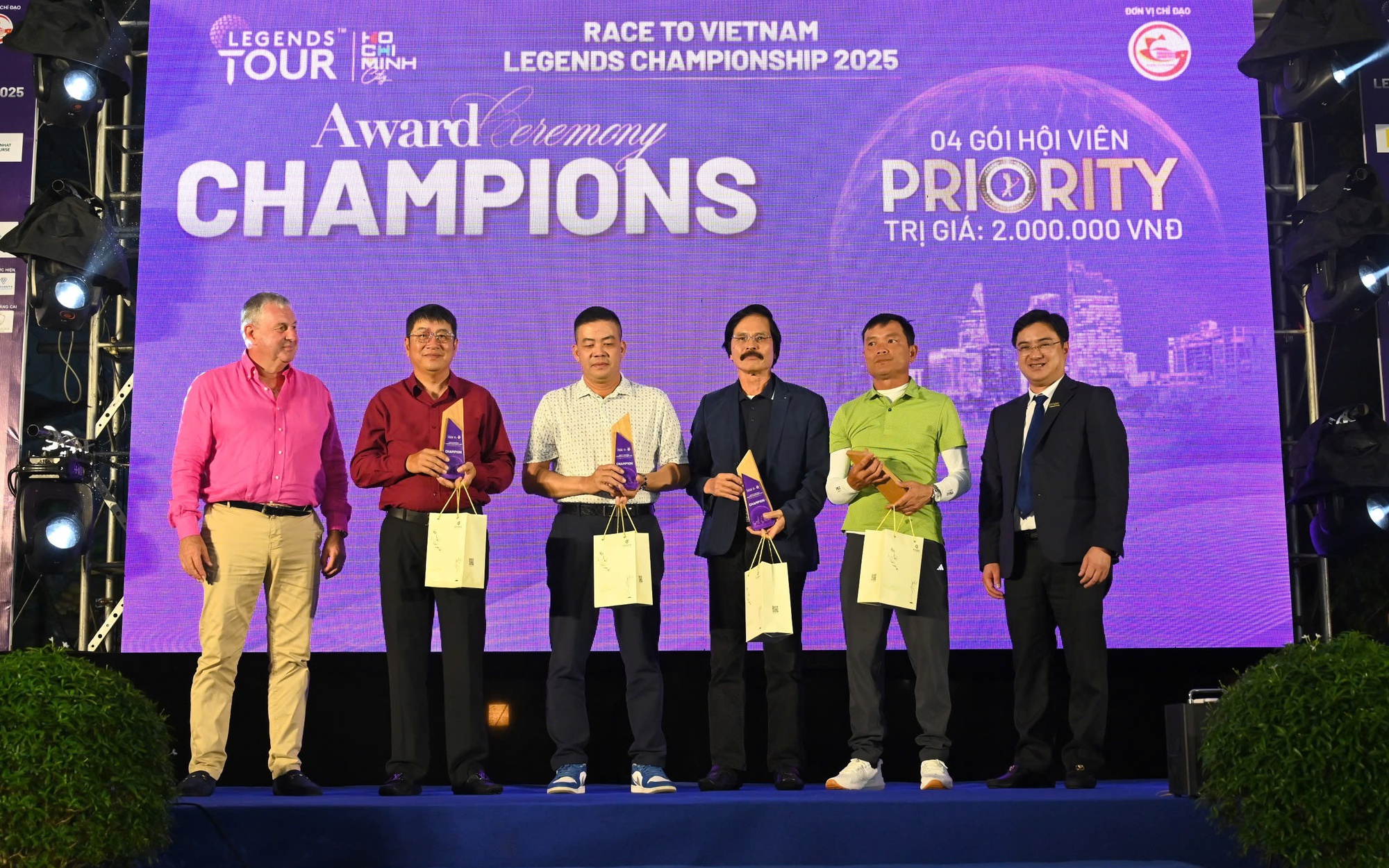 Unique team format adds energy to Vietnam Legends Championship golf tournament - Ảnh 4.