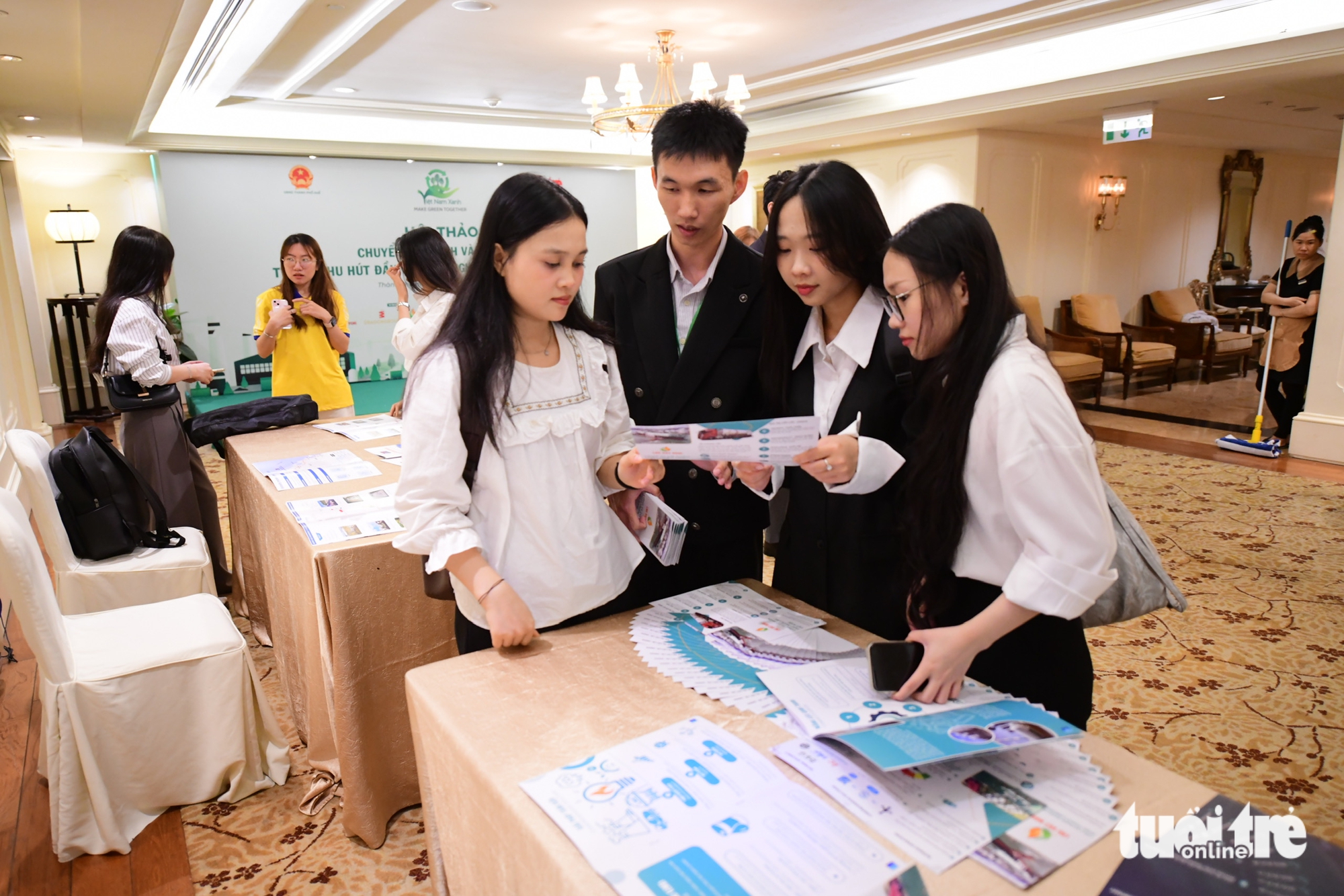 Huế trước thời vận trở thành thủ phủ công nghiệp xanh giữa lòng di sản thế giới - Ảnh 4.