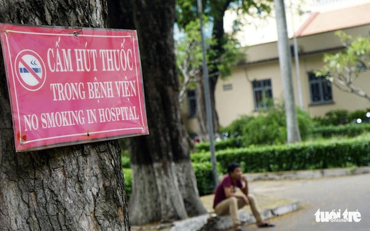 Foreign experts urge Vietnam to add e-cigarettes, heated tobacco to investment law’s prohibited list
- Ảnh 1.