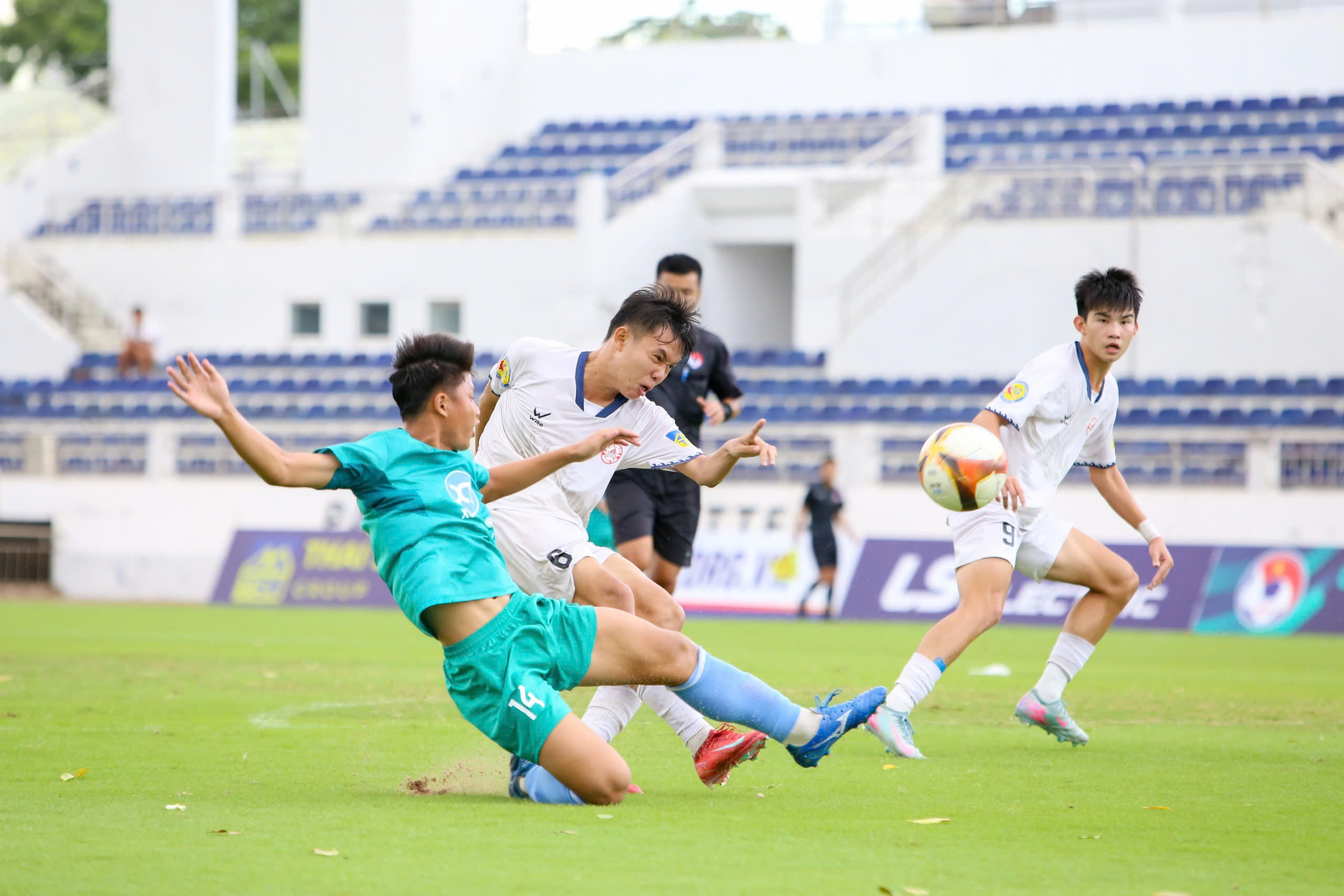 Ghi dấu ấn ở châu lục, nhưng Công An Hà Nội bị loại sớm ở giải trẻ quốc gia - Ảnh 2.