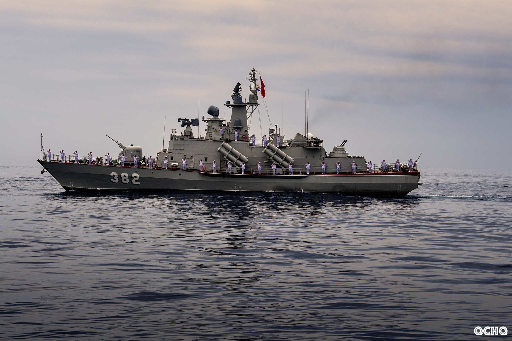 Vietnam stages first naval parade featuring submarines, missile frigates- Ảnh 10. Vietnam stages first naval parade featuring submarines, missile frigates- Ảnh 10.