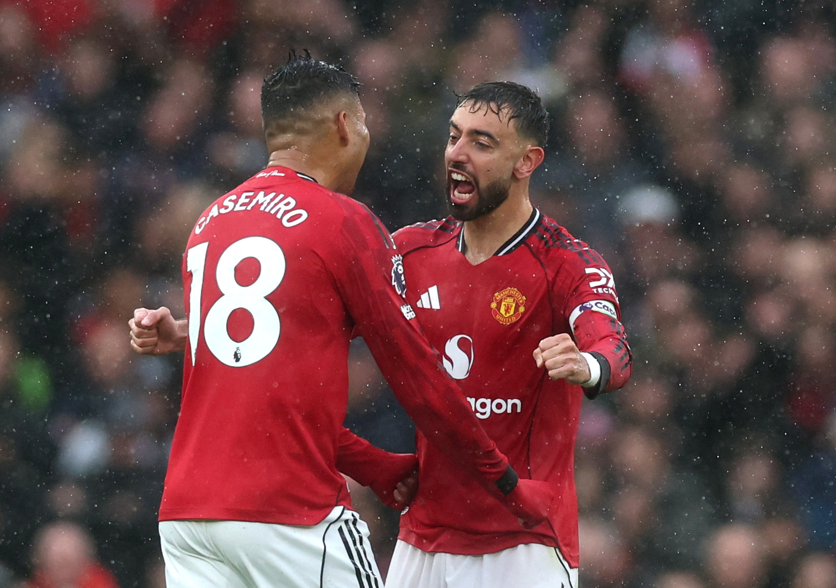 Man United đánh bại Chelsea trong trận cầu có 2 thẻ đỏ - Ảnh 1.