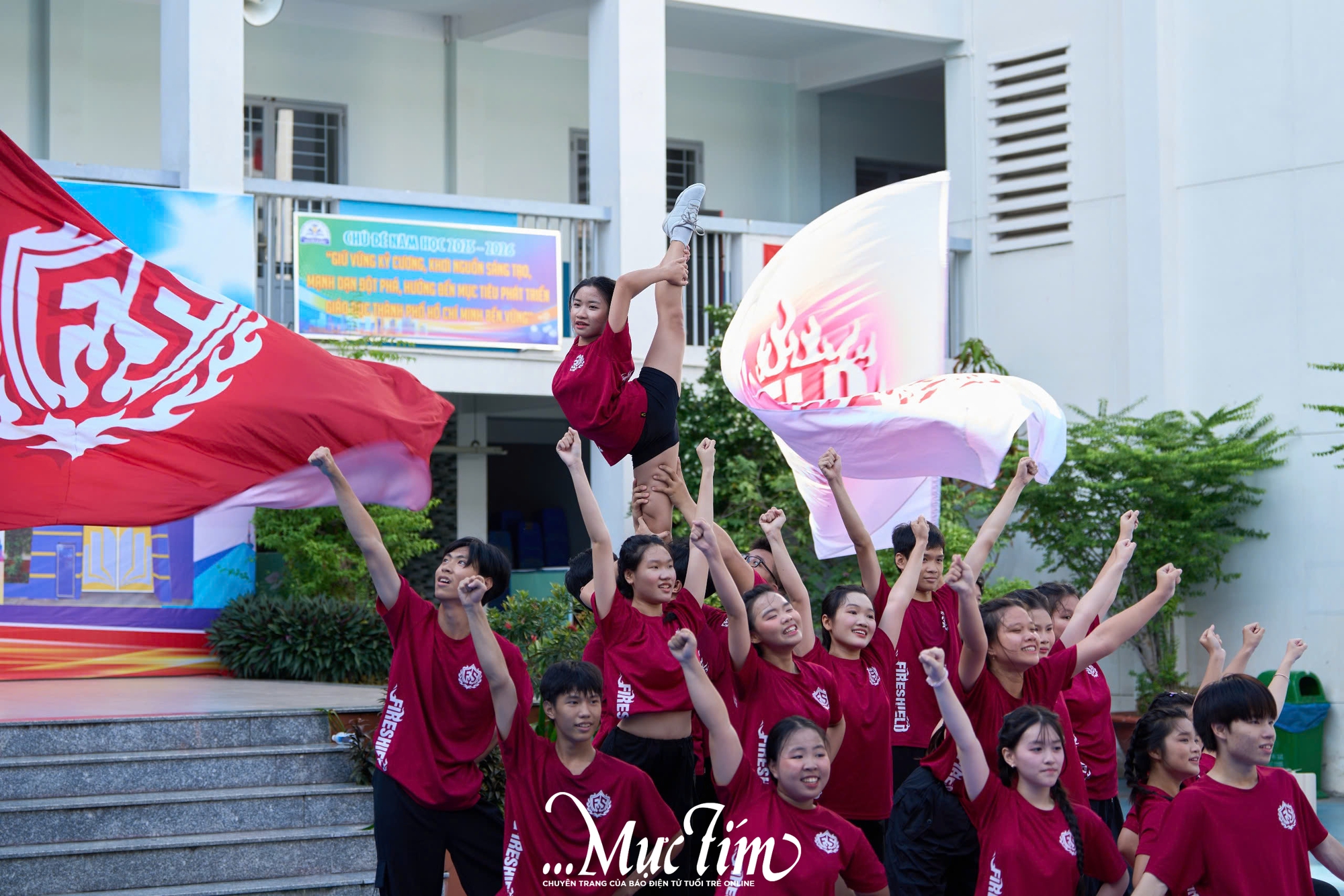 Thầy trò Trường THPT Nguyễn An Ninh gắn kết, bứt phá trên đường chạy đầu năm- Ảnh 11.