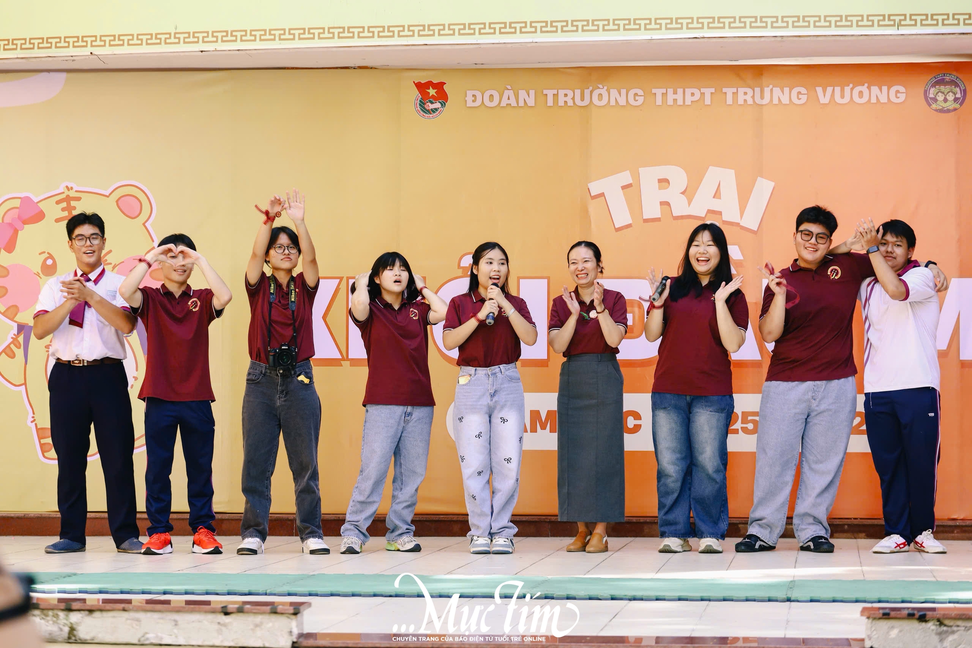 Teen Trường THPT Trưng Vương cùng nhau tạo nên ‘khởi đầu mới’ tại trại chào đón học sinh khối 10 - Ảnh 24.