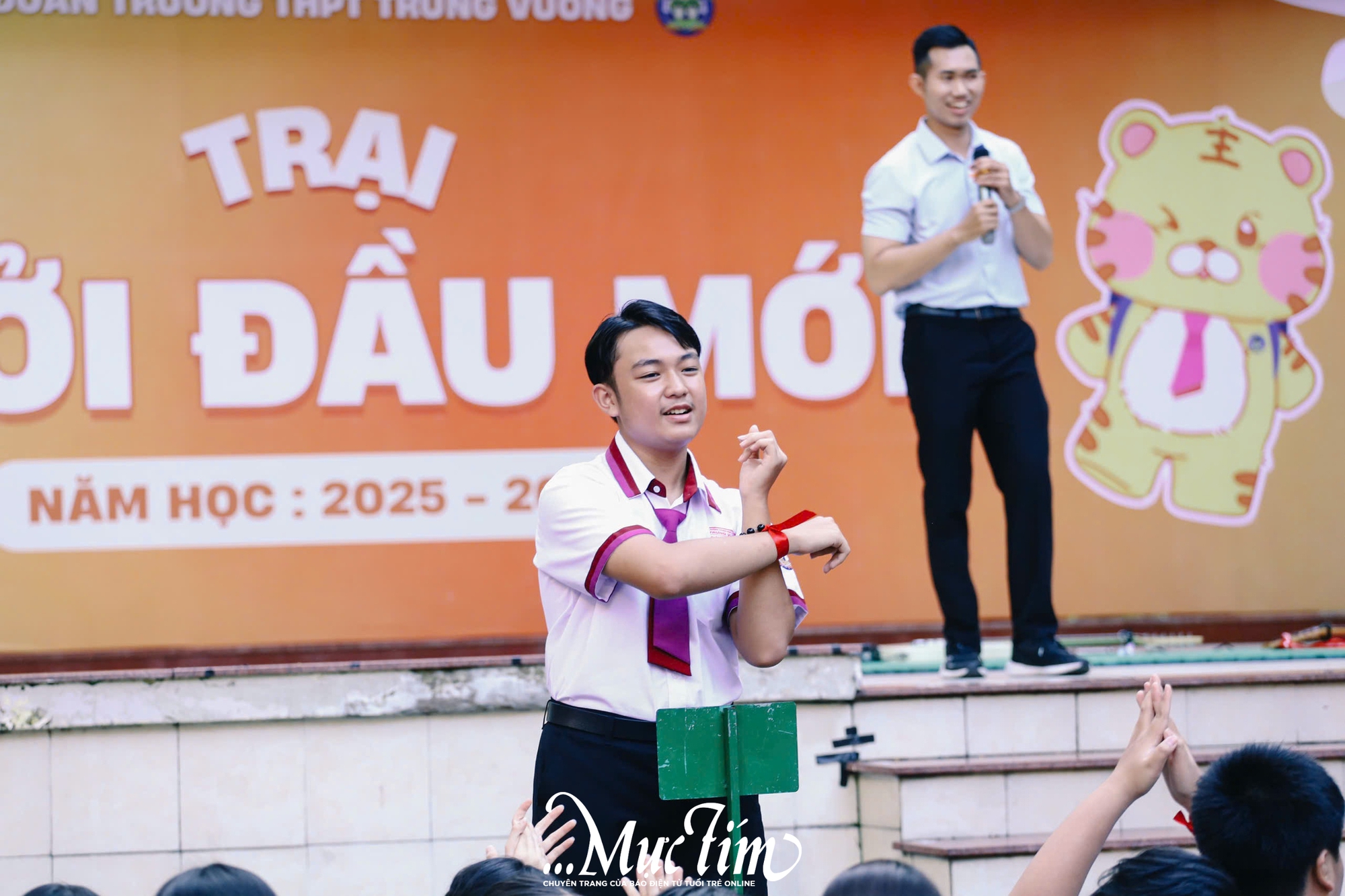 Teen Trường THPT Trưng Vương cùng nhau tạo nên ‘khởi đầu mới’ tại trại chào đón học sinh khối 10 - Ảnh 10.