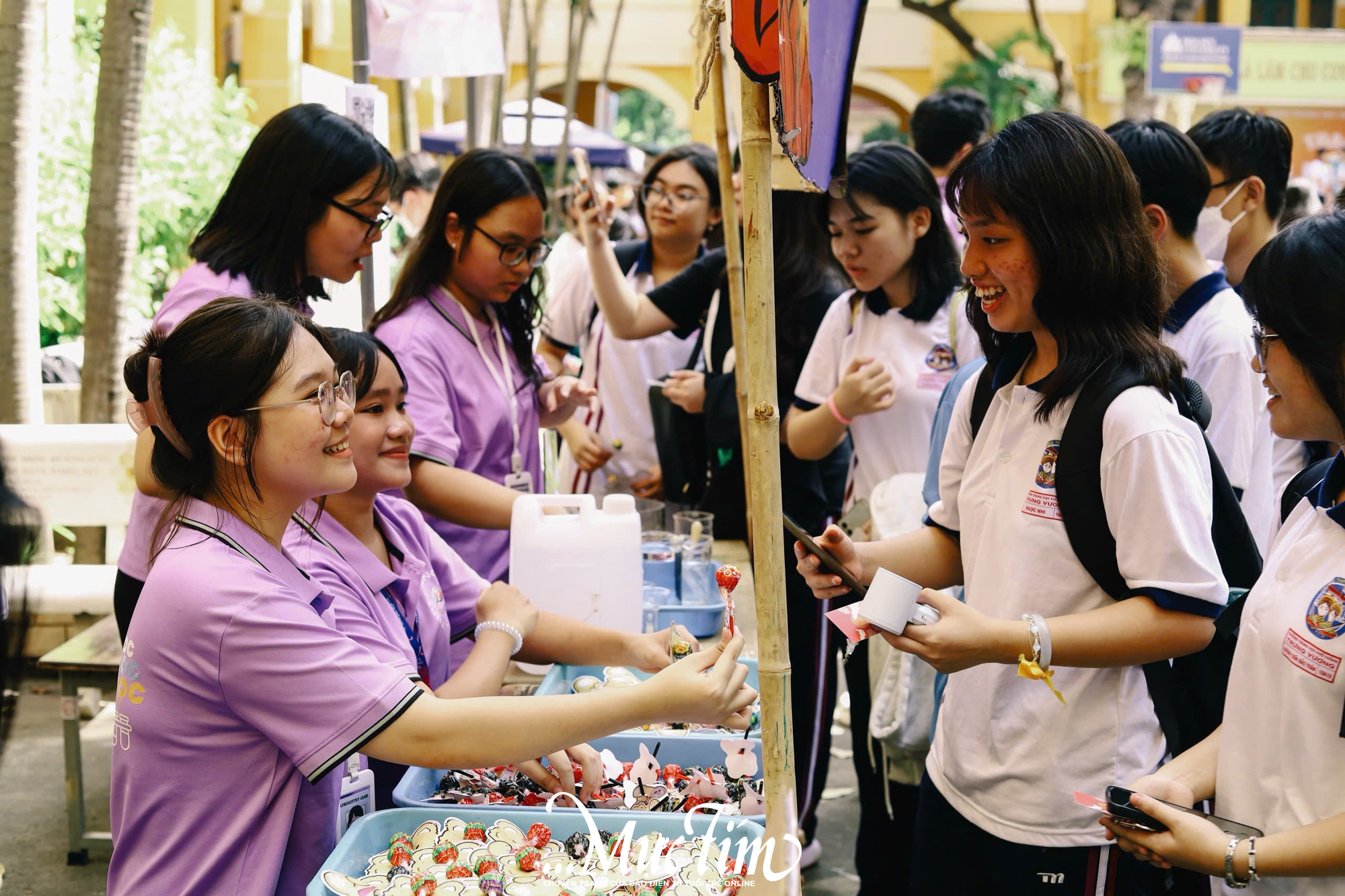 Teen Trường THPT Trưng Vương cùng nhau tạo nên ‘khởi đầu mới’ tại trại chào đón học sinh khối 10 - Ảnh 29.
