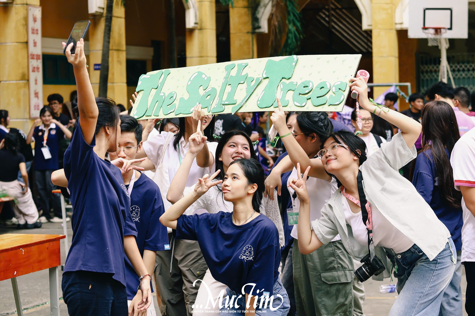 Teen Trường THPT Trưng Vương cùng nhau tạo nên ‘khởi đầu mới’ tại trại chào đón học sinh khối 10 - Ảnh 33.