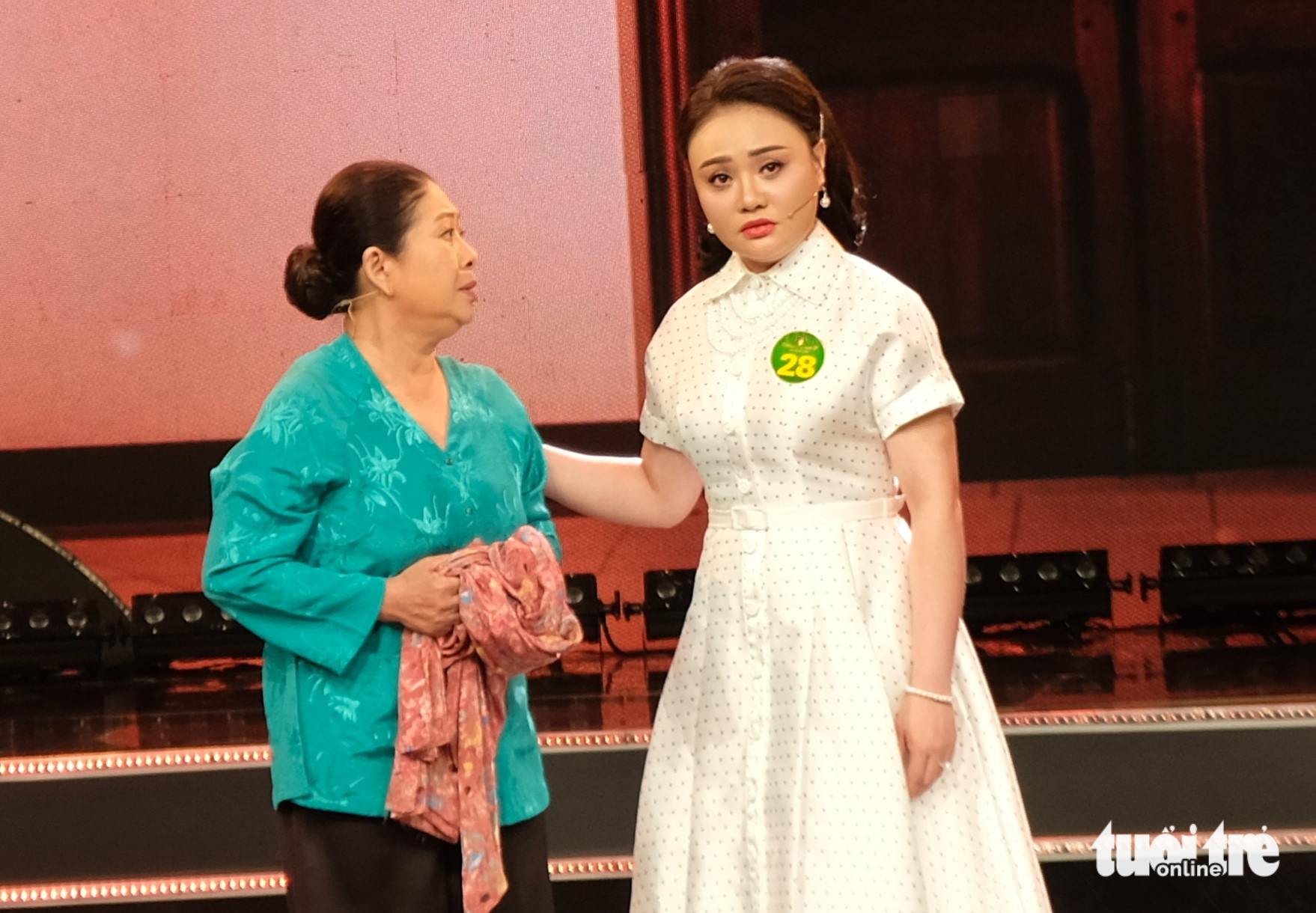 Konsep bau Thanh Nam yang lucu dalam Loceng Emas Lagu Rakyat Selatan - Foto 2. Thanh Nam muốn thí sinh ca phải 'mùi rụng rún' trong Chuông vàng vọng cổ - Ảnh 2.