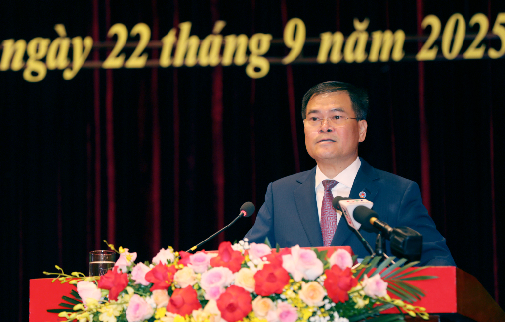 Thủ tướng phê chuẩn kết quả bầu, miễn nhiệm chủ tịch UBND tỉnh Quảng Ninh - Ảnh 1.