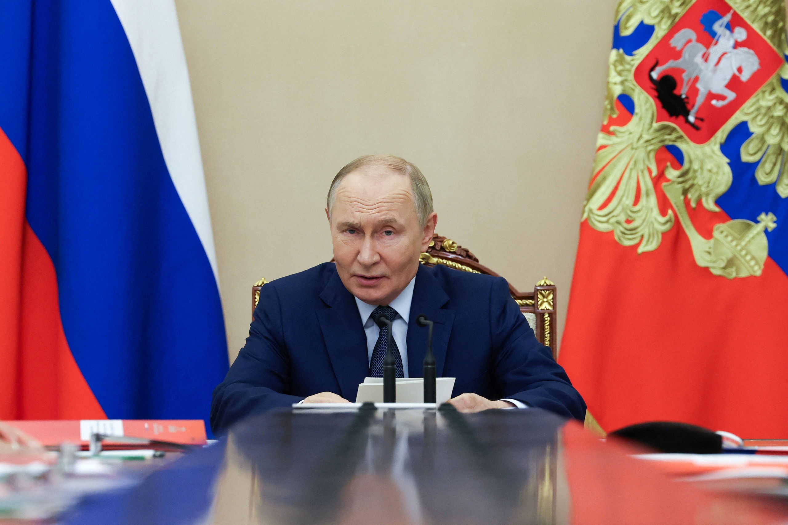Ông Putin đề xuất gia hạn hiệp ước kiểm soát vũ khí hạt nhân với Mỹ - Ảnh 1.
