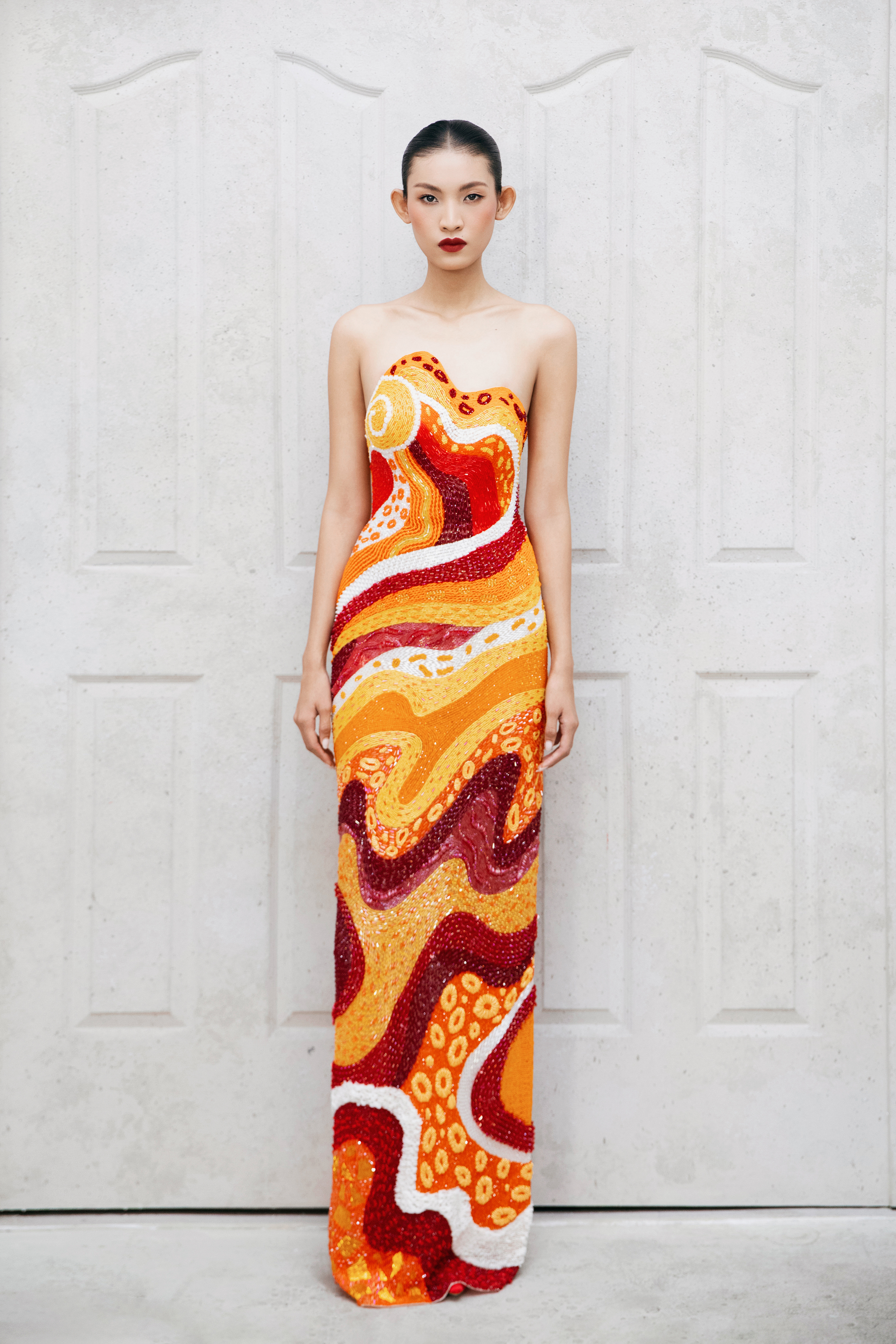 Nhà thiết kế Hà Linh Thư trở lại Paris tổ chức show thời trang - Ảnh 3.