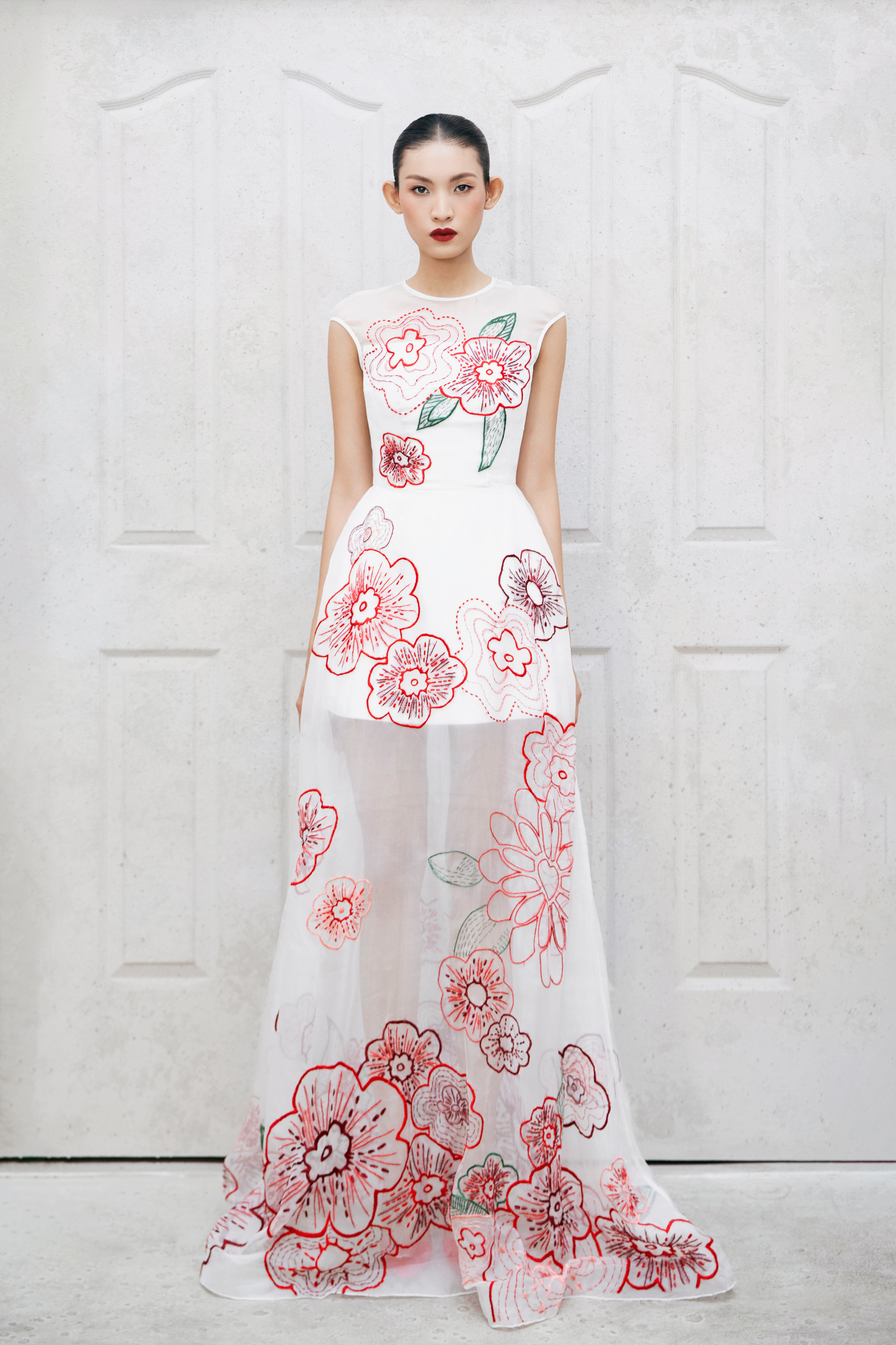 Nhà thiết kế Hà Linh Thư trở lại Paris tổ chức show thời trang - Ảnh 15.