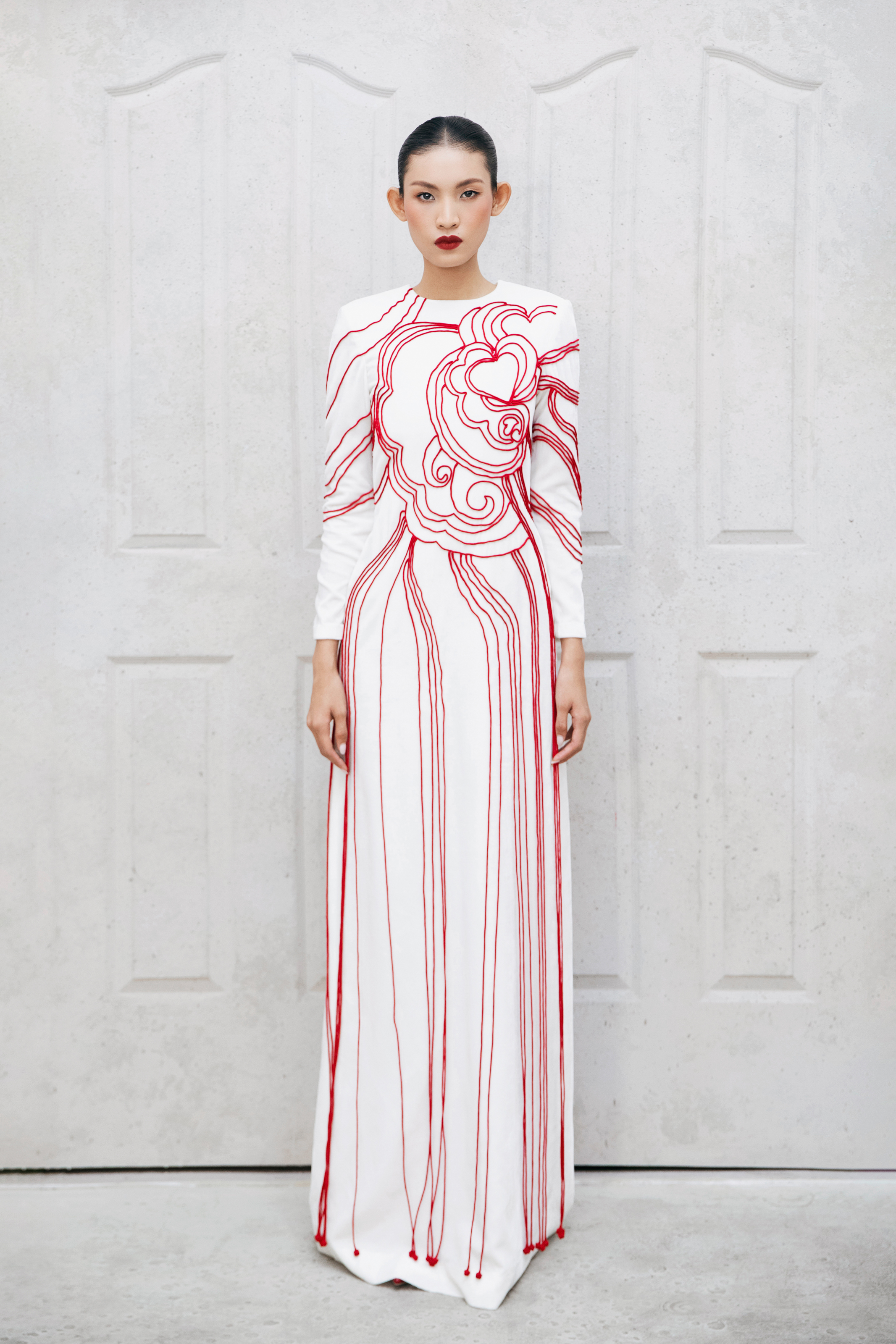 Nhà thiết kế Hà Linh Thư trở lại Paris tổ chức show thời trang - Ảnh 16.